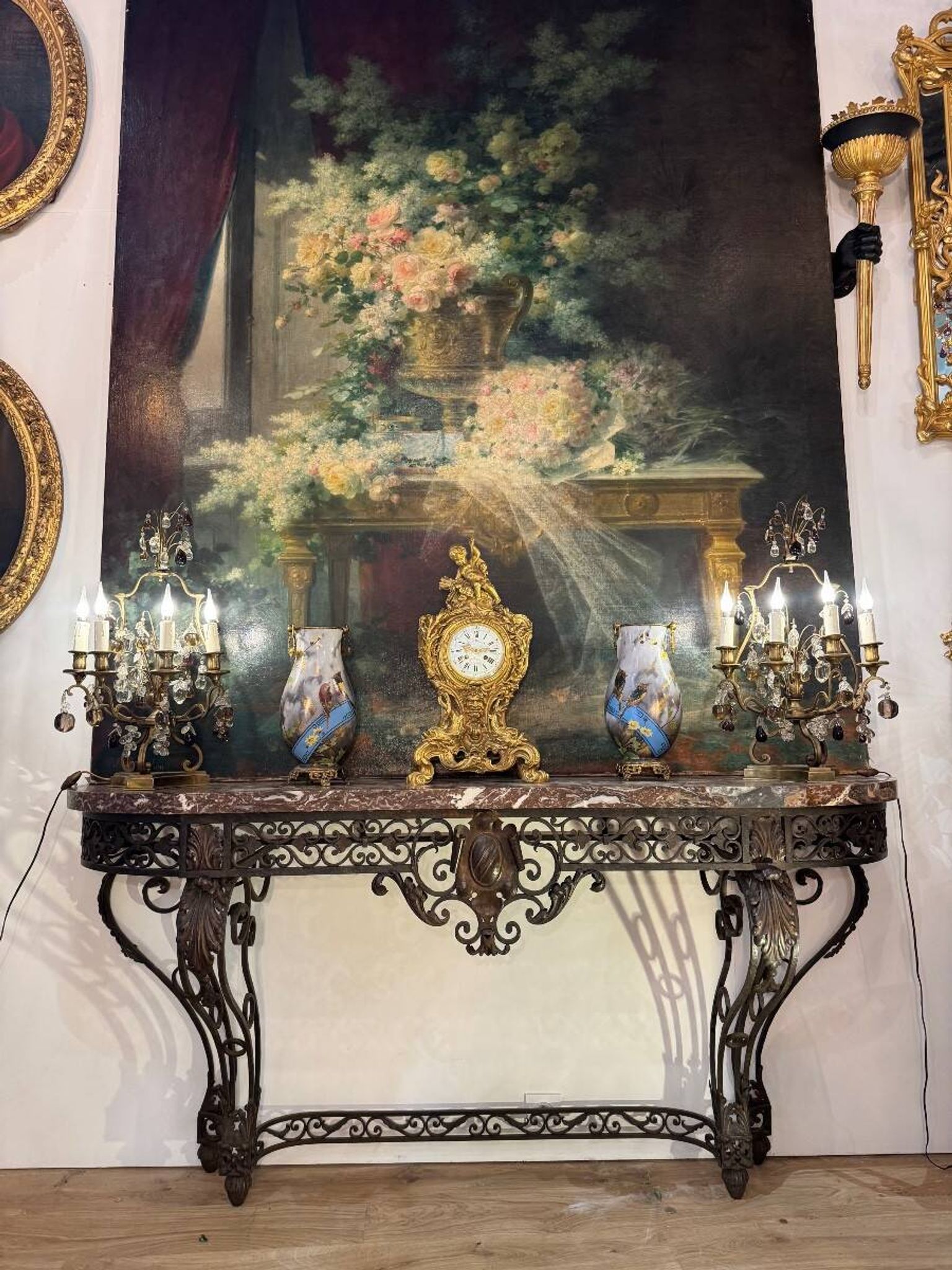 Console in wrought iron from the Napoleonic III period with a red Rance marble top.