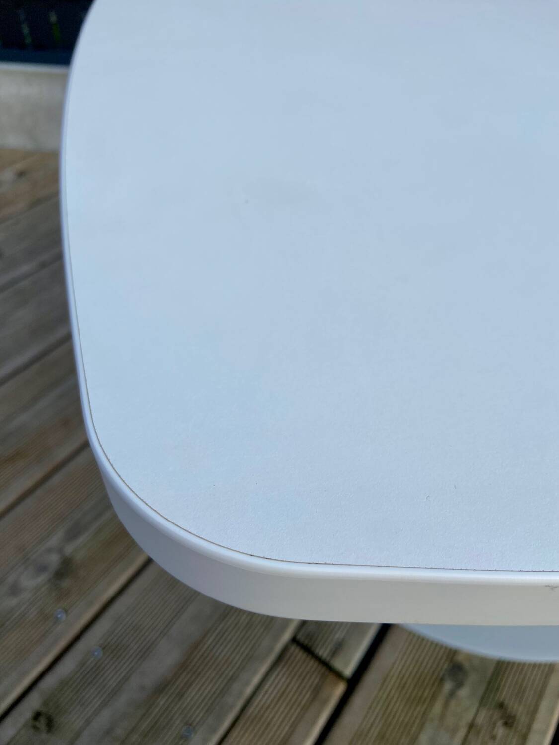 Tulip foot coffee table