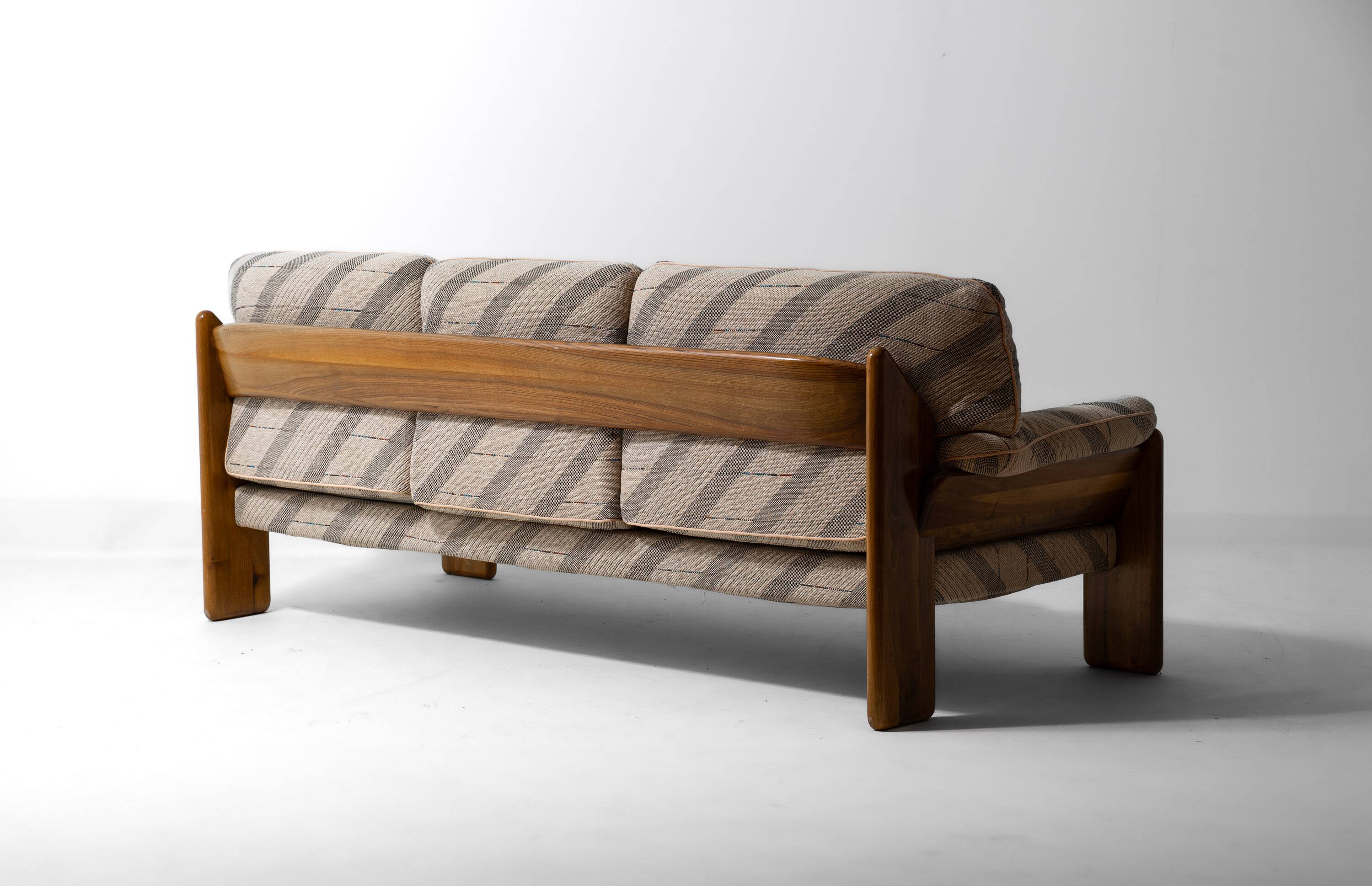 Vintage 'Sapporo' sofa by Mobil Girgi, 1970s