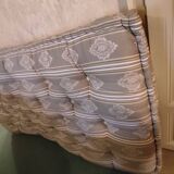 Empire bed