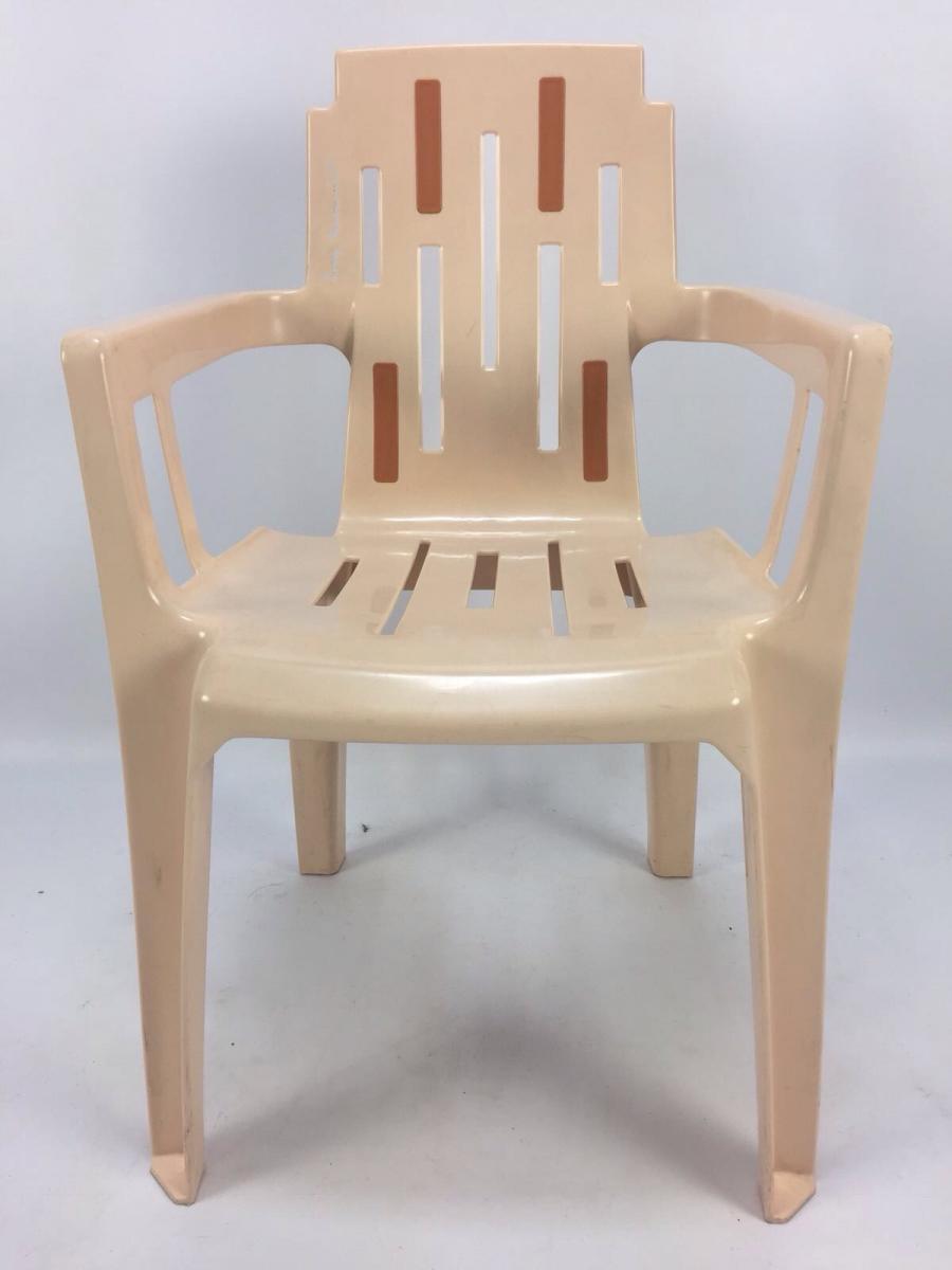 Boston by Pierre Paulin garden chair