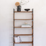 Shelf in braided rattan and black metal