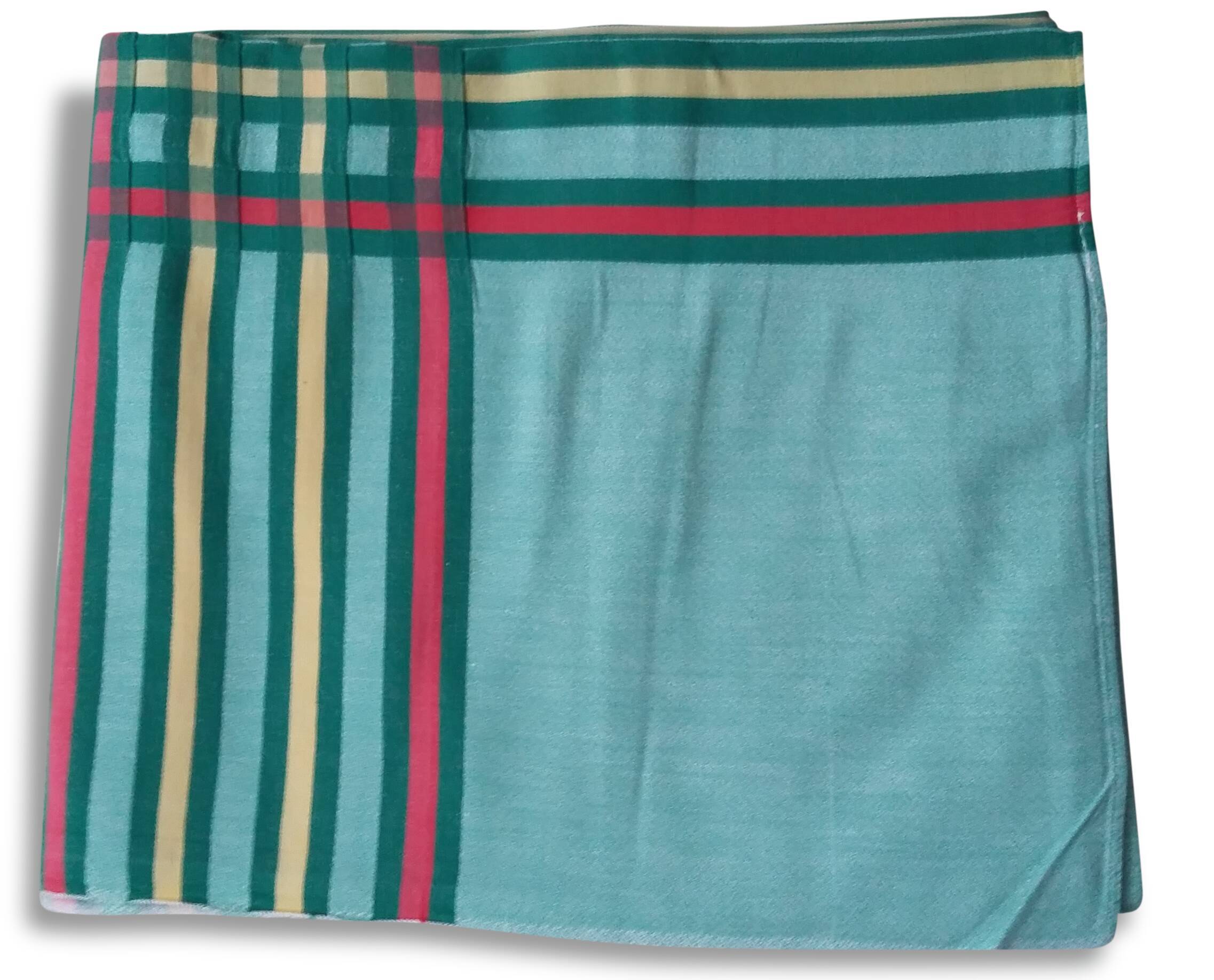 Nappe vintage avec serviettes