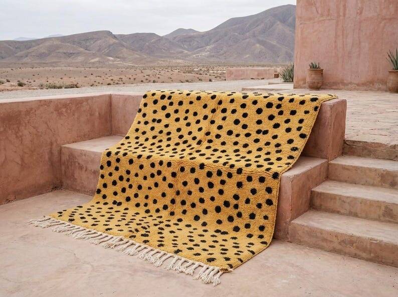 Handmade pure wool rug, size 200x300 cm.