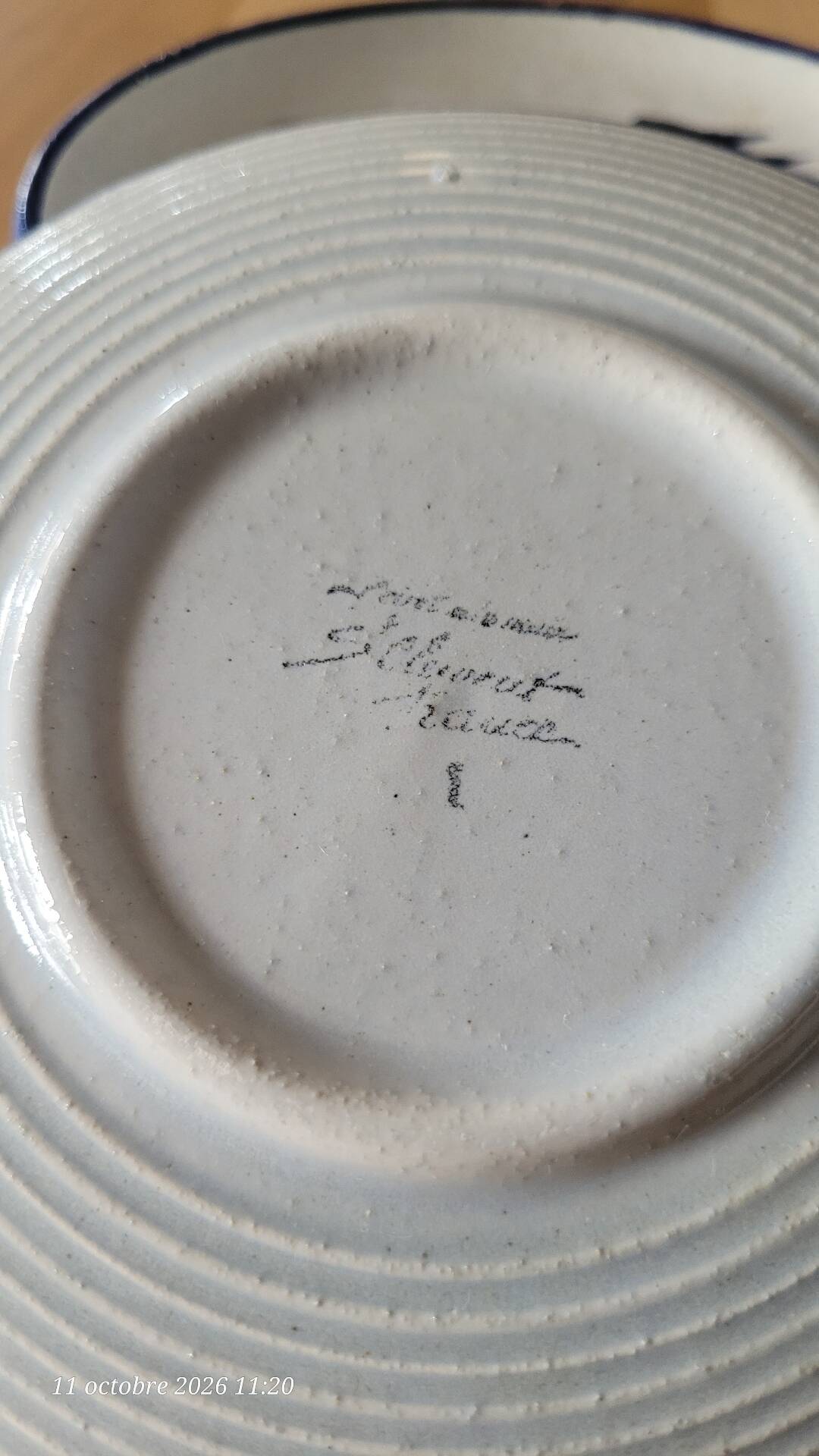 5 cups and saucers St Clément