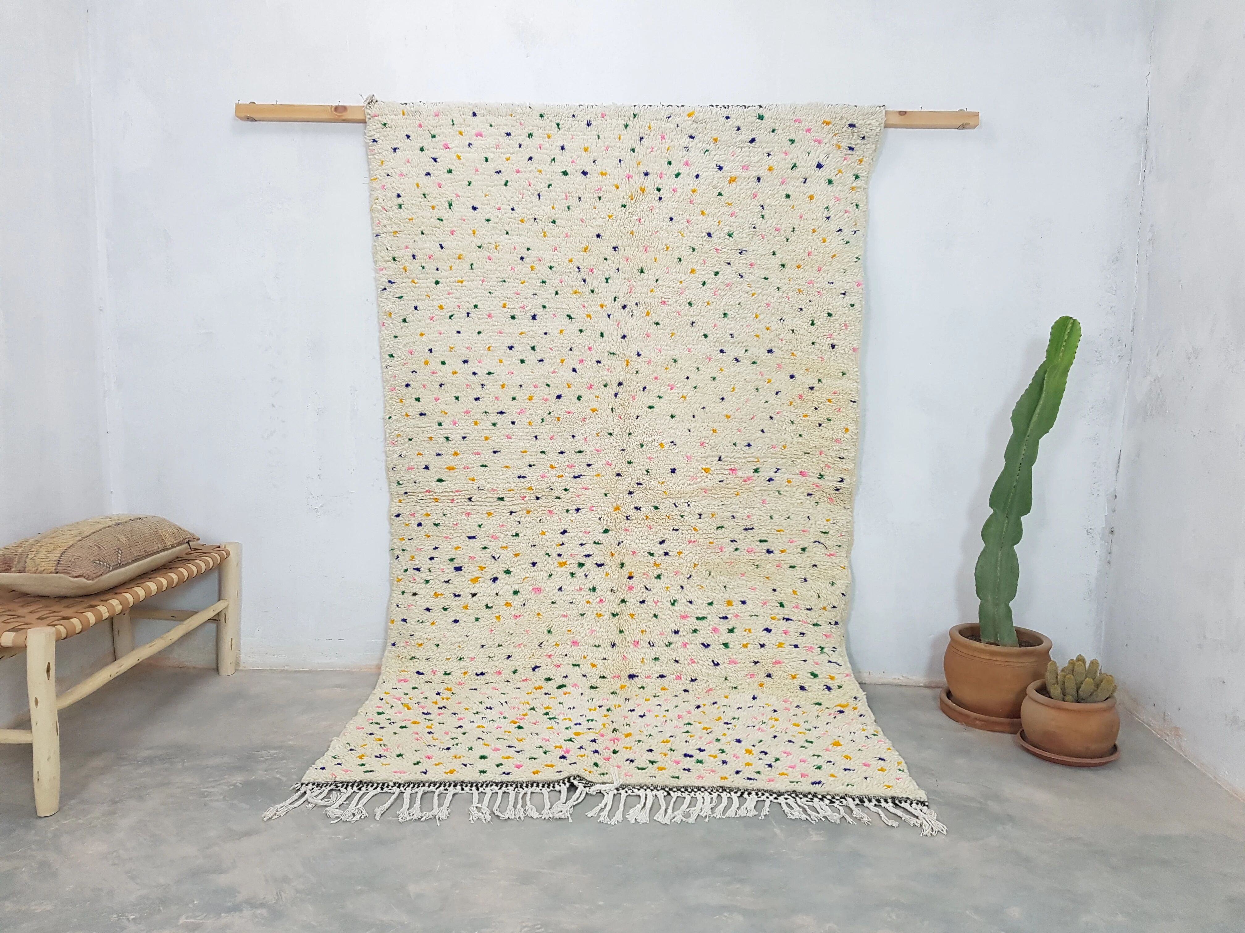 Handmade Azilal rug, 240 x 150 cm, AZ-136