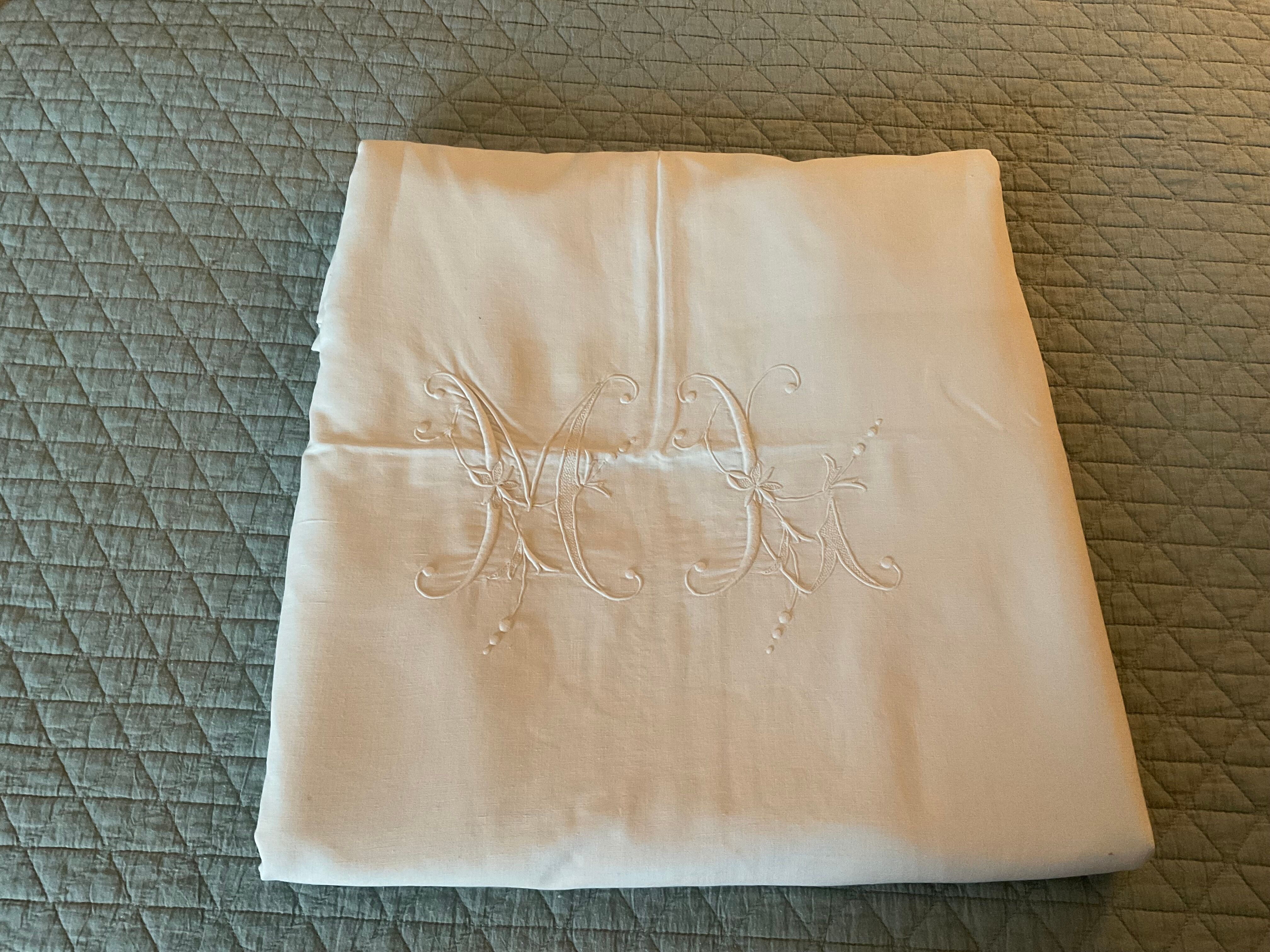 Antique sheet embroidered in fine linen