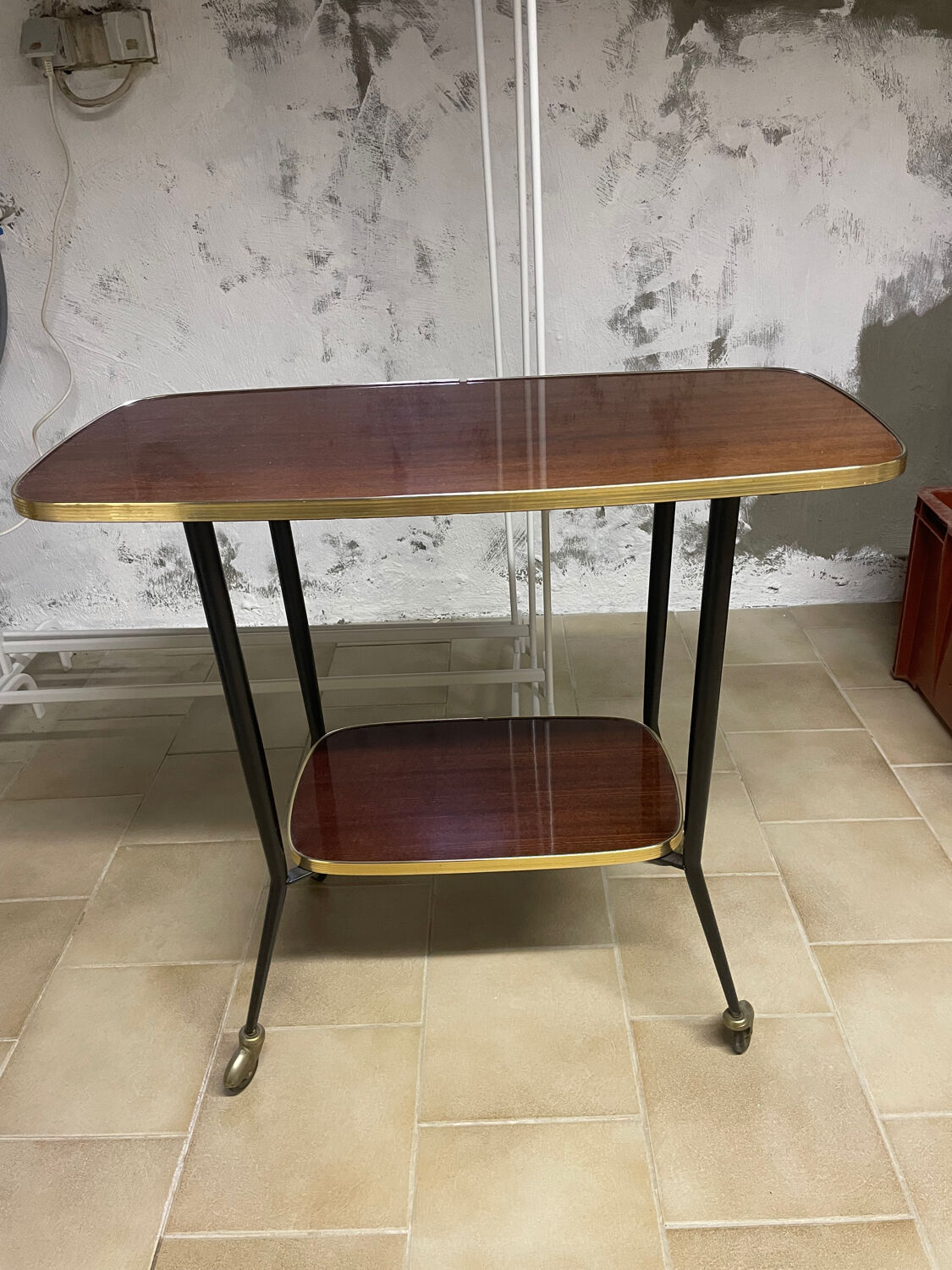 Desserte Formica