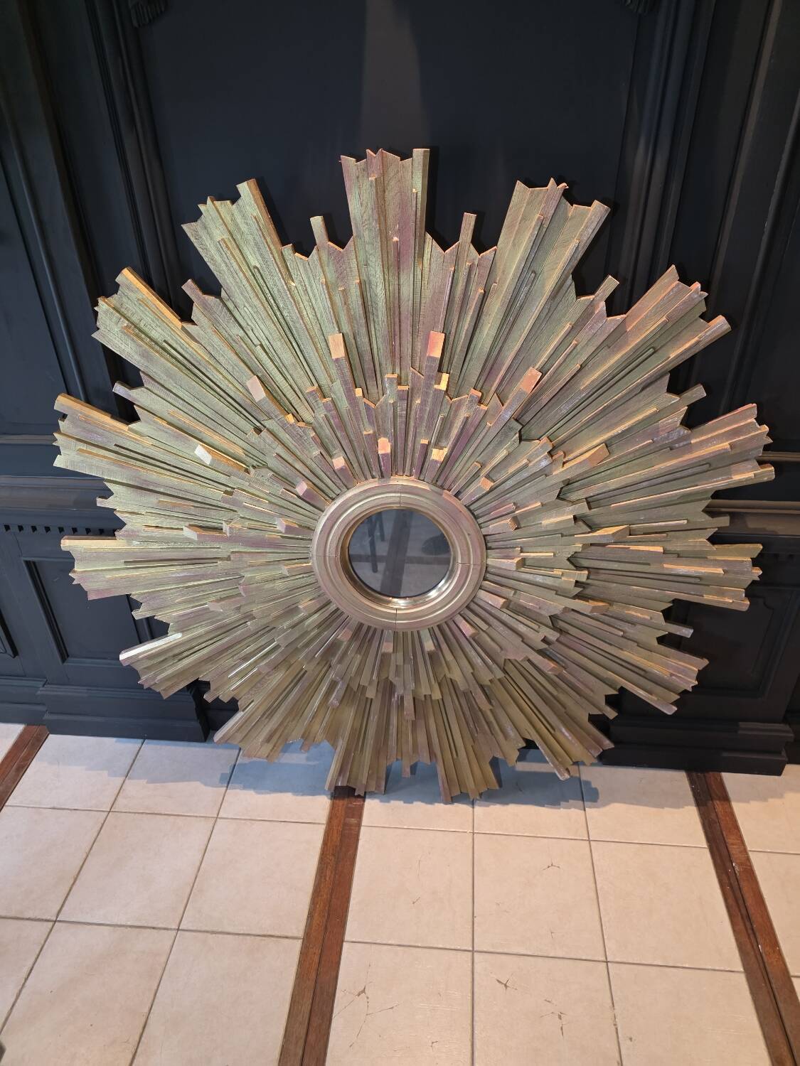 Monumental sun mirror in gilded oak 160 cm
