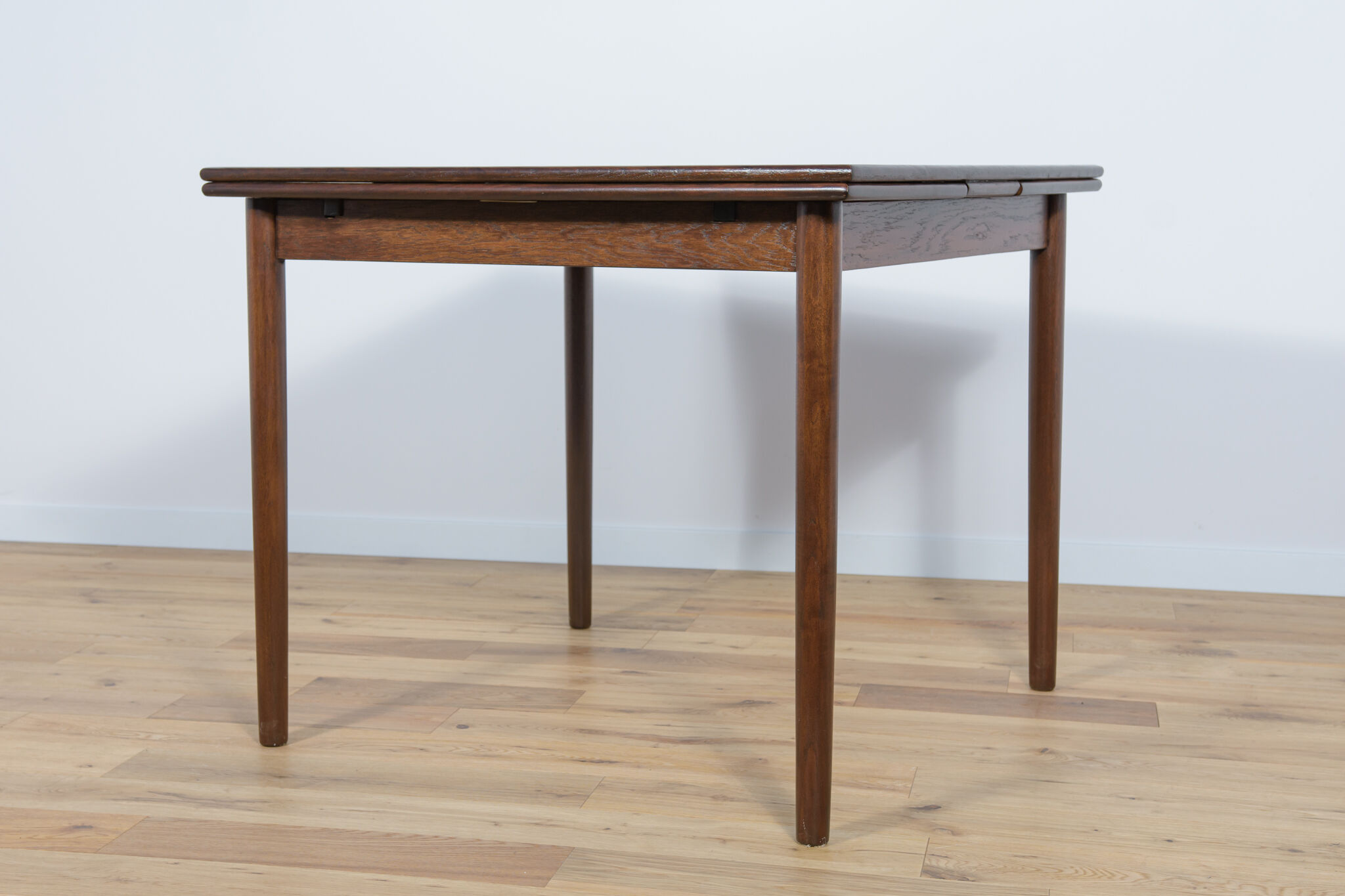 Mid-century danish extendable  dining table, 1960s