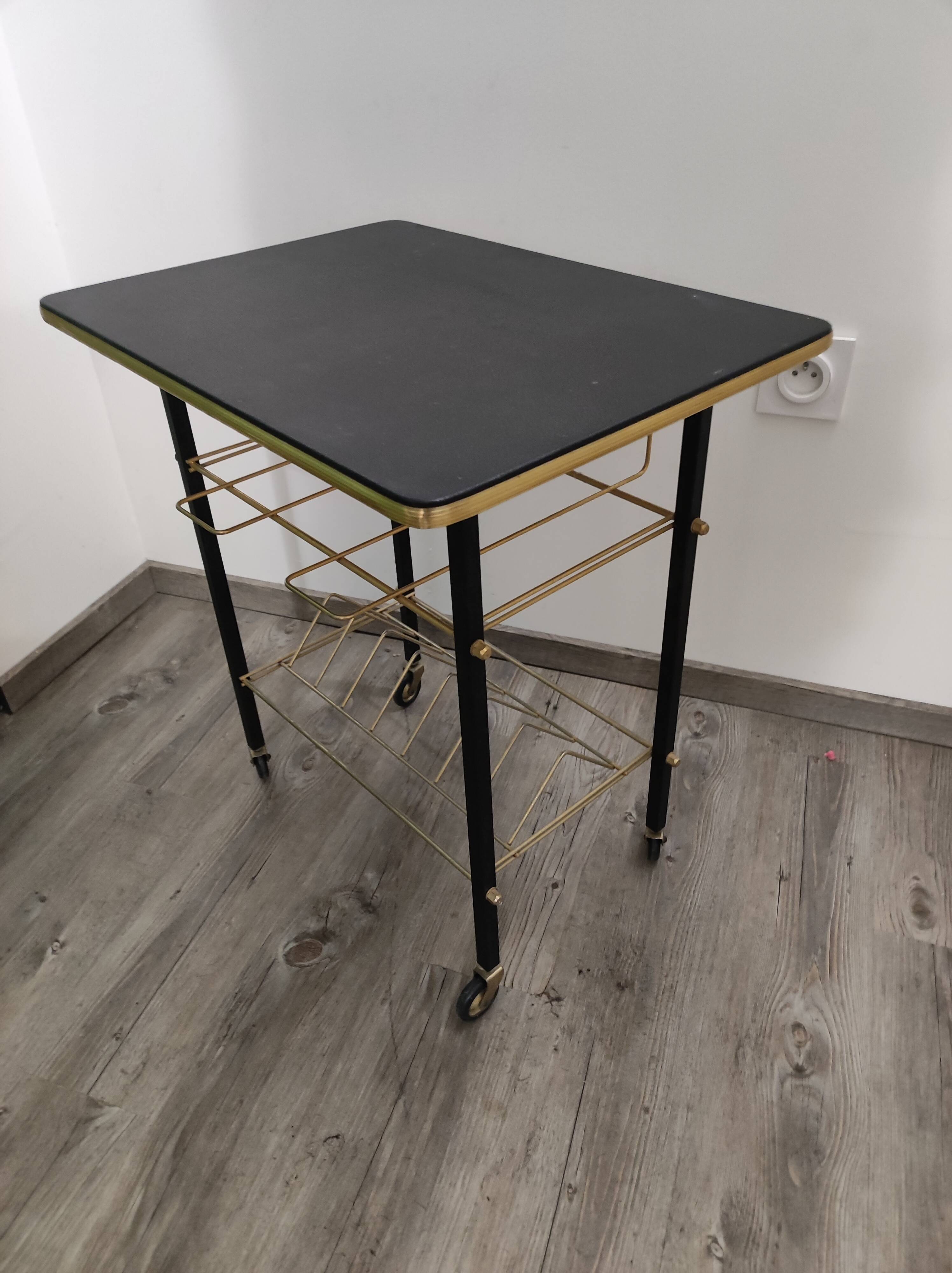 Serving wheels magazine holders black metal golden steel file imitation vintage