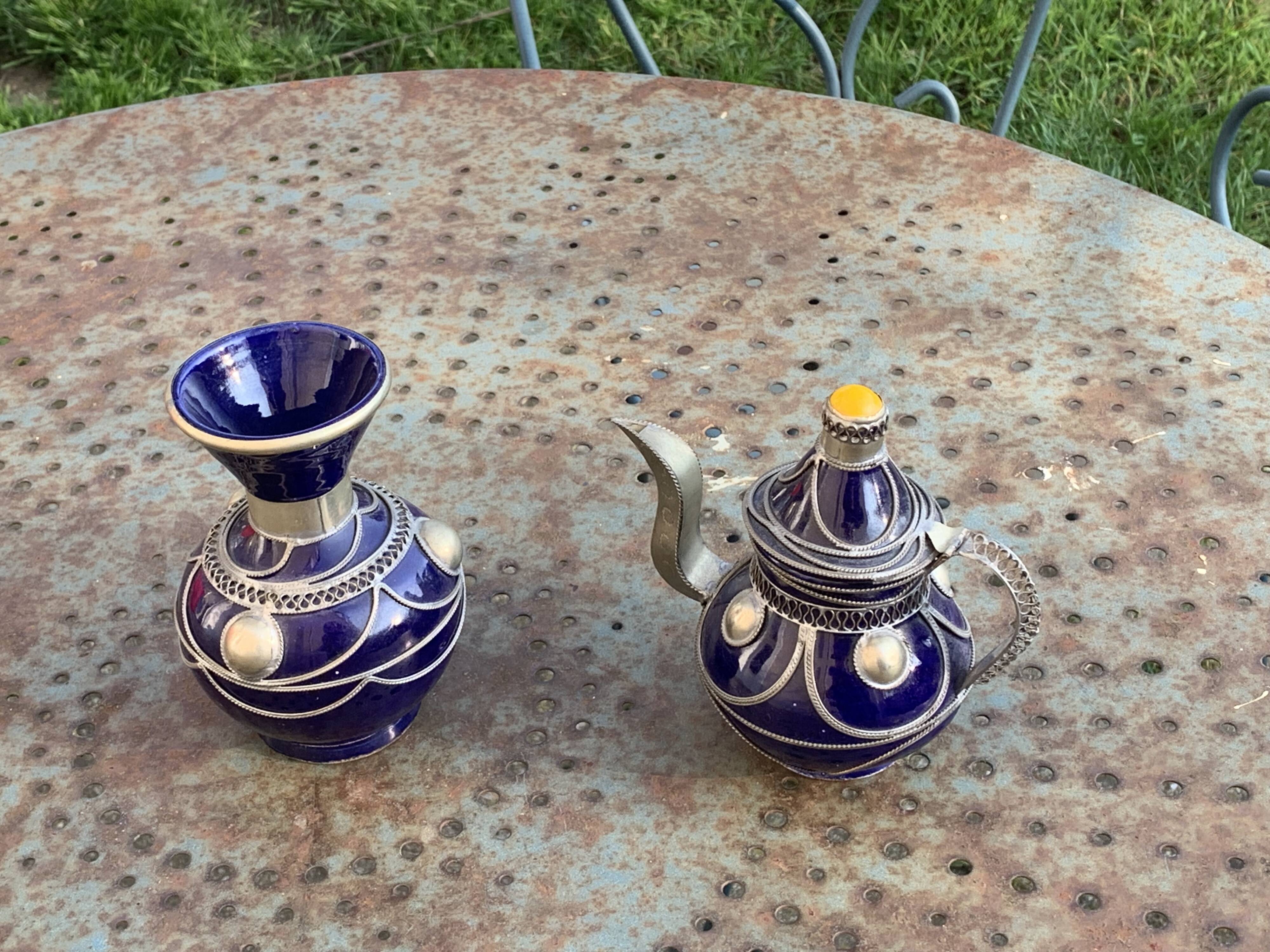 Vase and small teapot in cobalt blue enameled ceramic with artisanal and oriental pewter inserts