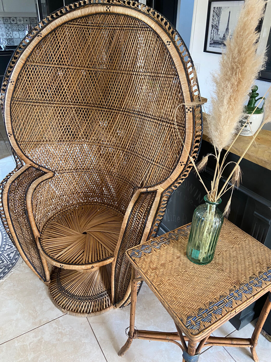 Fauteuil Emmanuelle en rotin année 1970