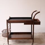 Serving art deco tork