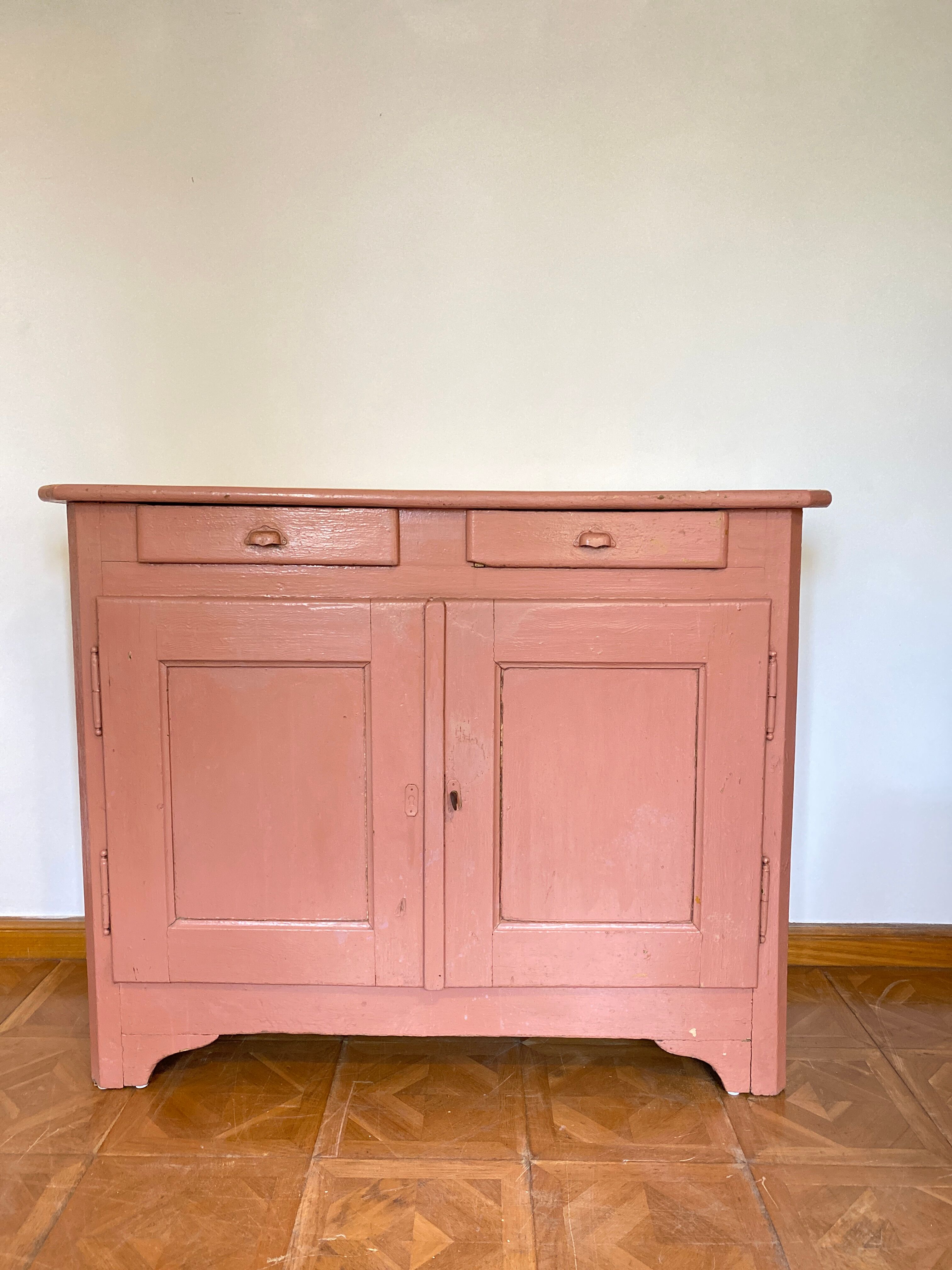 Parisian buffet in its pretty patina & raw tray