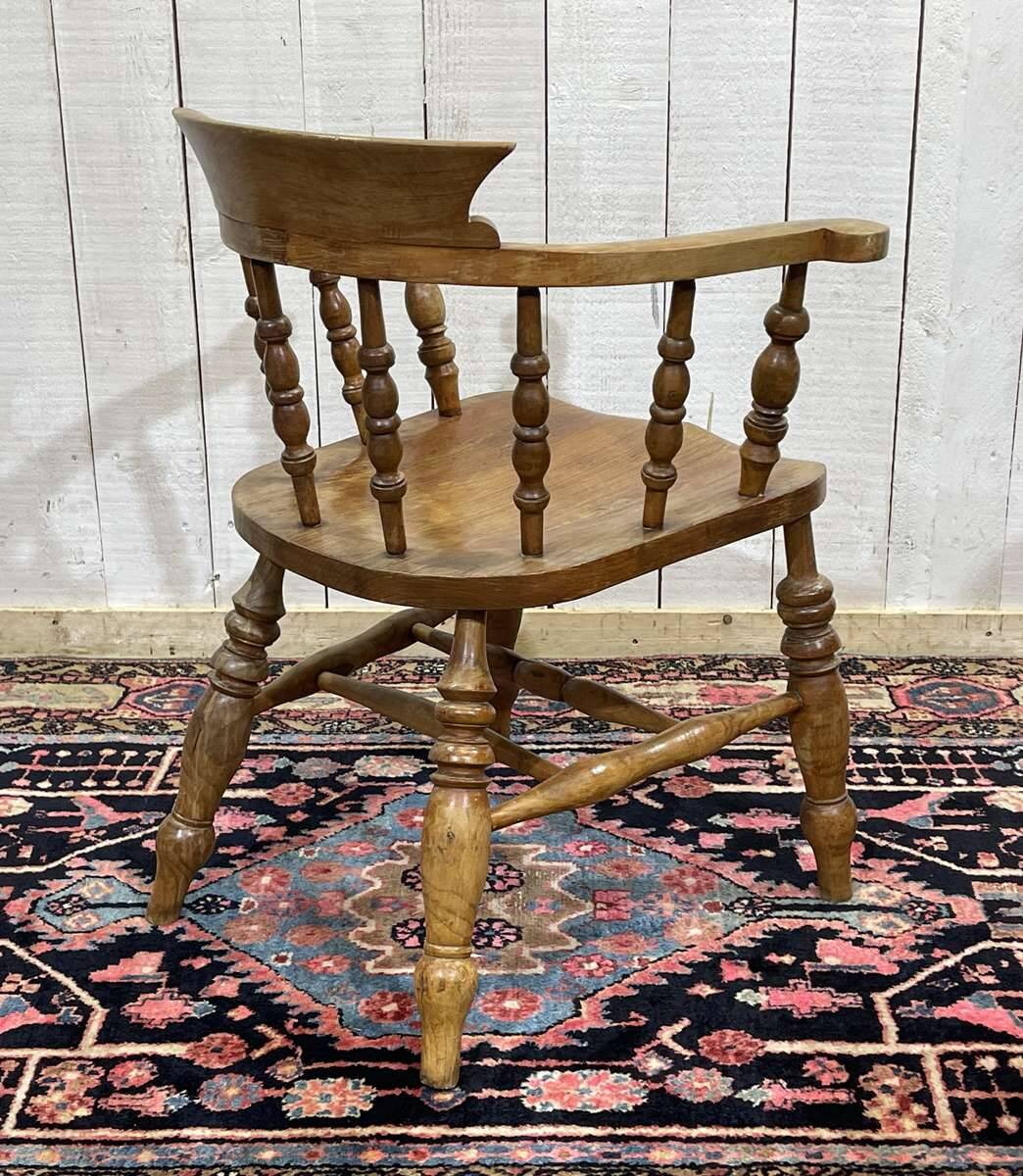 Fauteuil rustique anglais 19ème en orme et hêtre