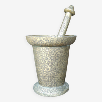 Old bronze mortar + pestle/old apothecary