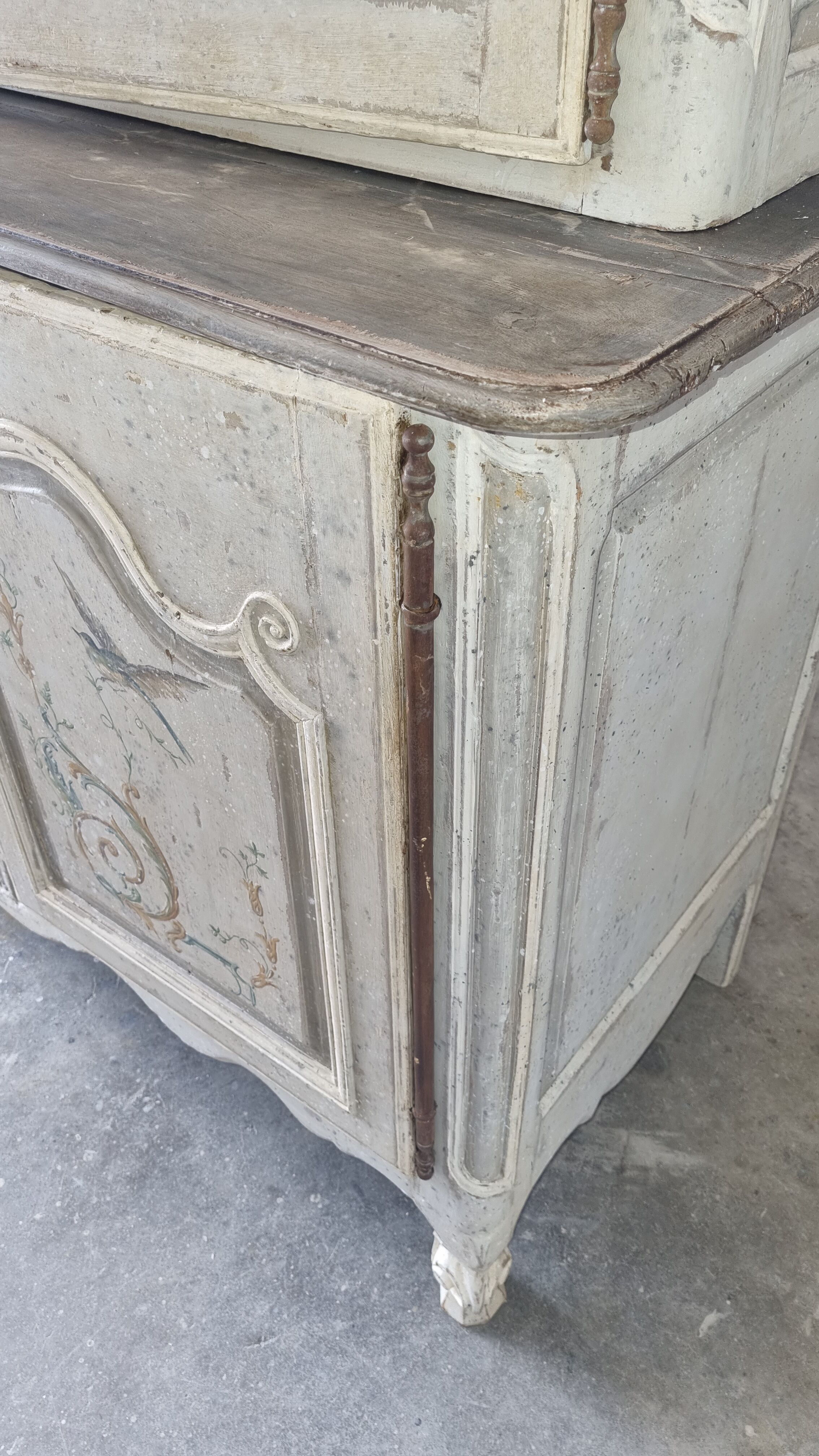 Buffet two bodies 18th