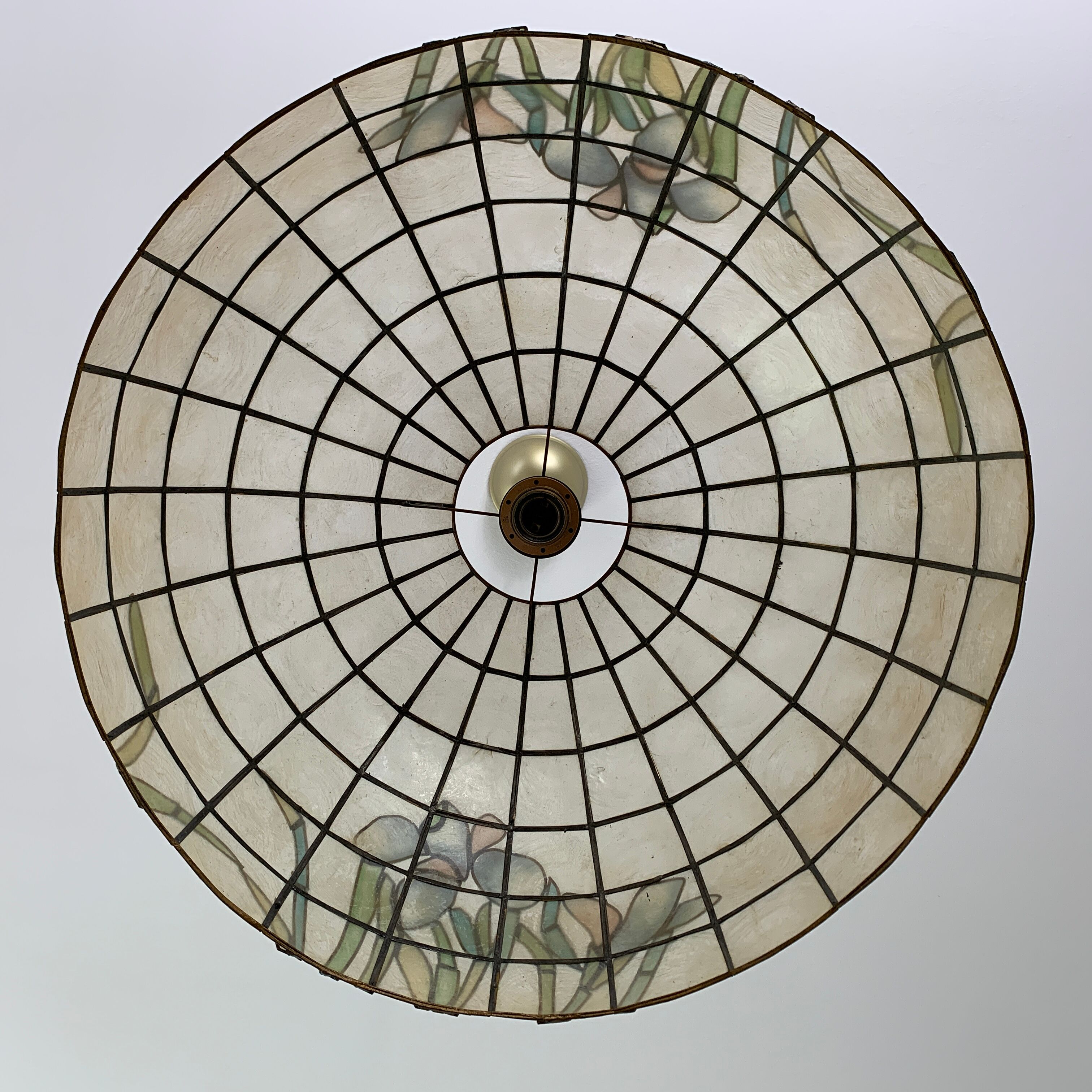 Capiz mother-of-pearl hanging  floral pattern