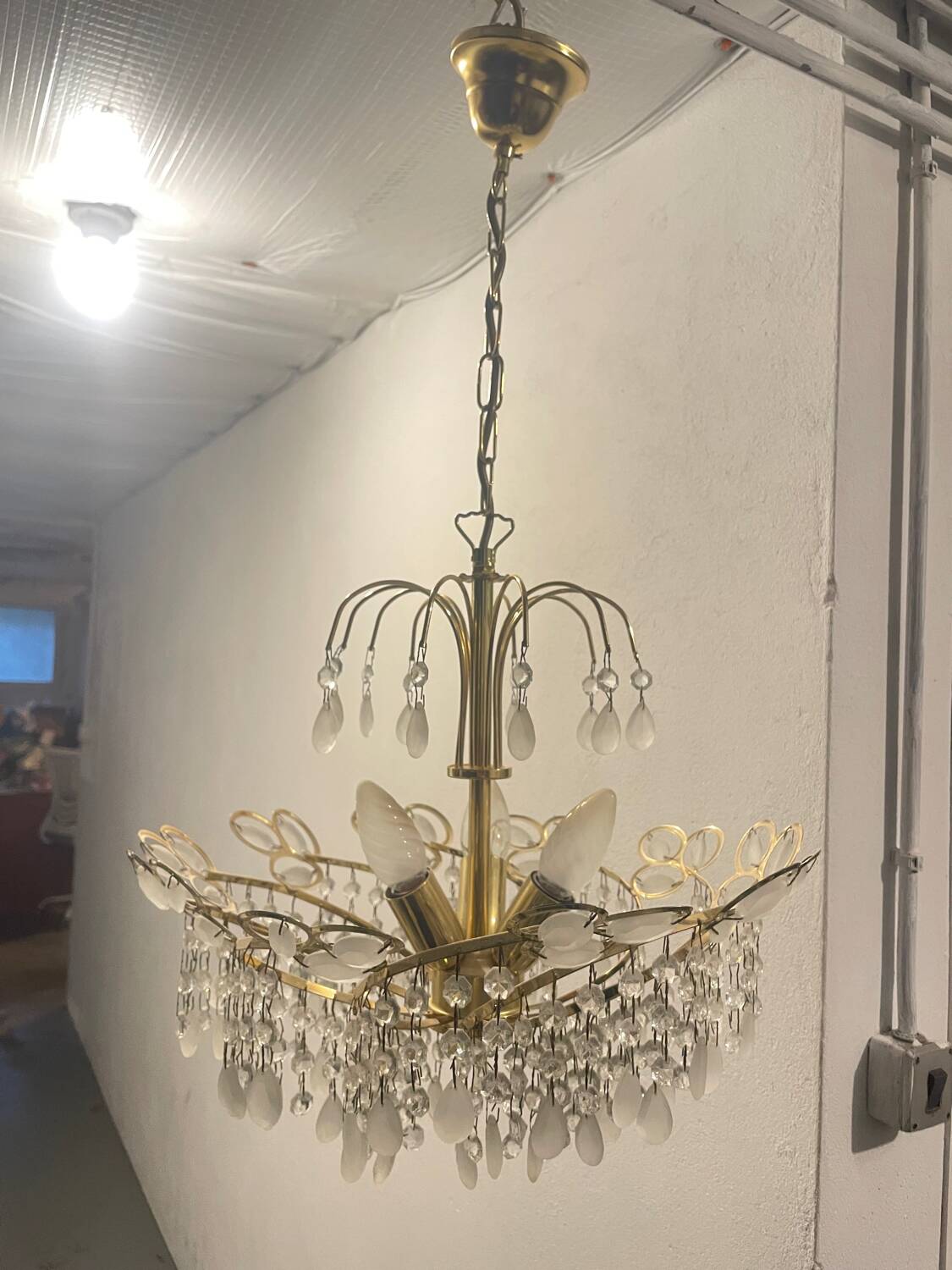 1980s chandelier with pendants