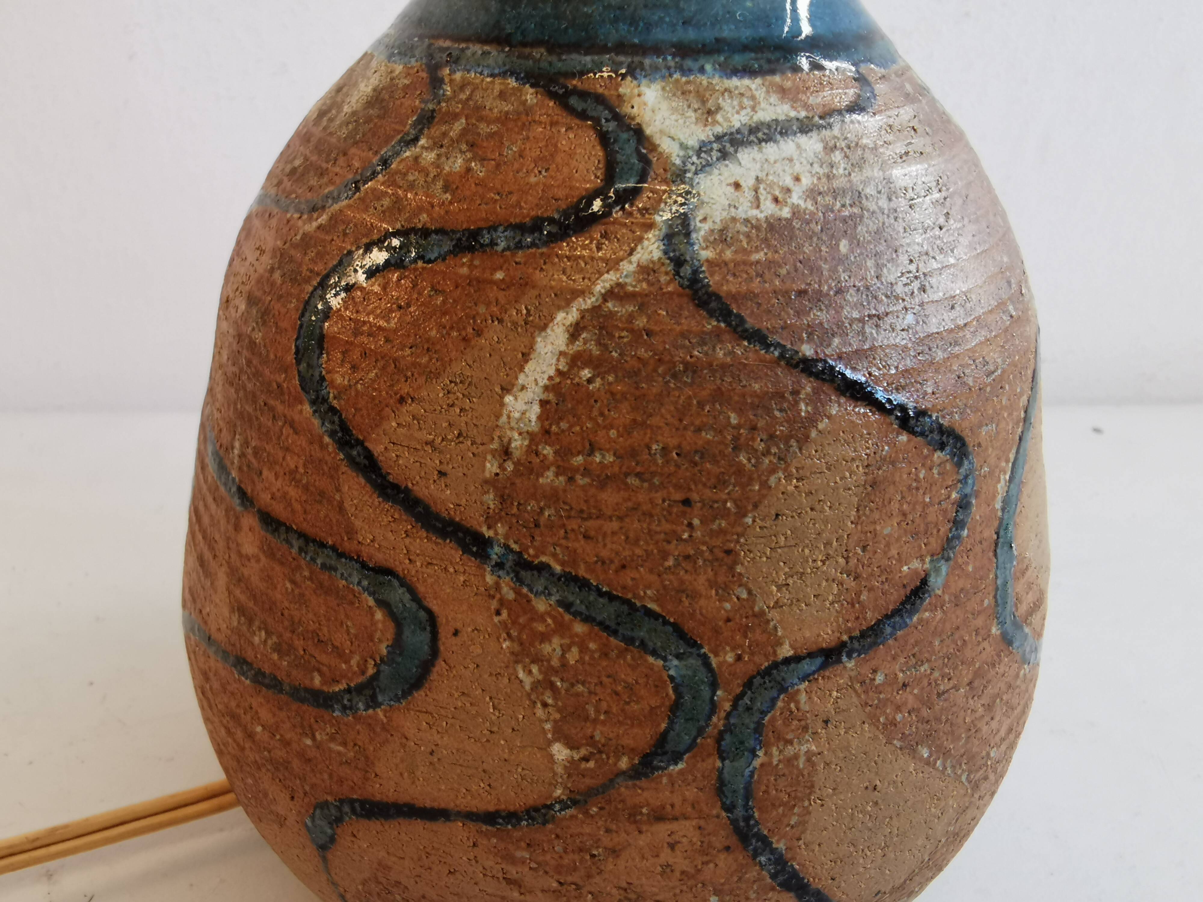 Ceramic table lamp, designed by Marie for Hjort ceramics Denmark (stamped at the bottom) 1970s