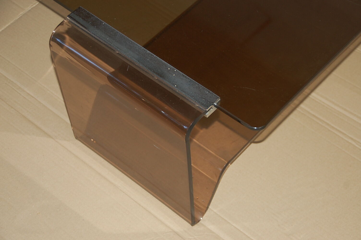 Table 70s low Michel Dumas