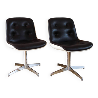 Pair of designer shell armchairs in leather and chrome Space Age, Strafor Pollock, 1970