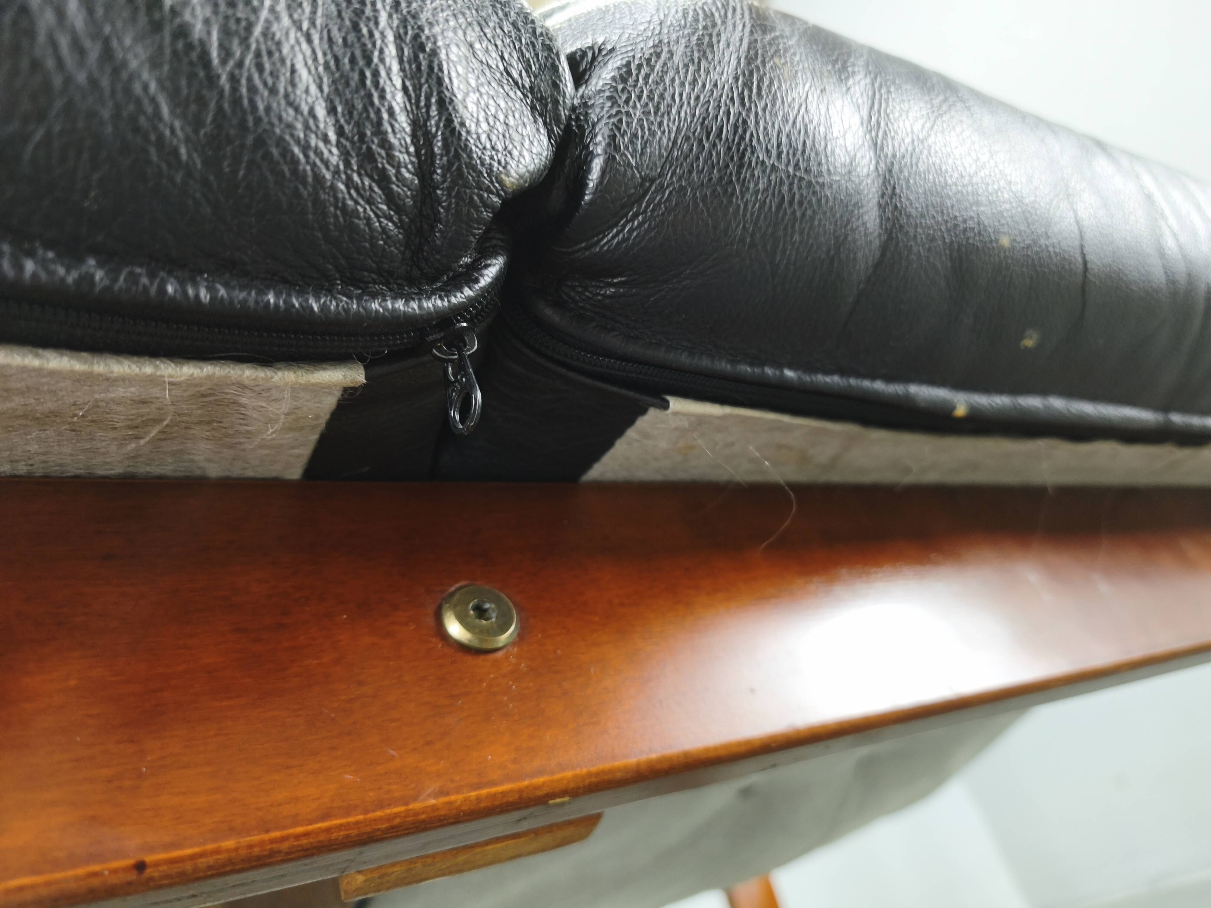 Scandinavian Leather Sofa in the Style of Alvar Aalto, 1970s