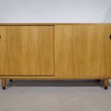 Buffet à portes coulissantes Erich Stratmann années 1960, orme