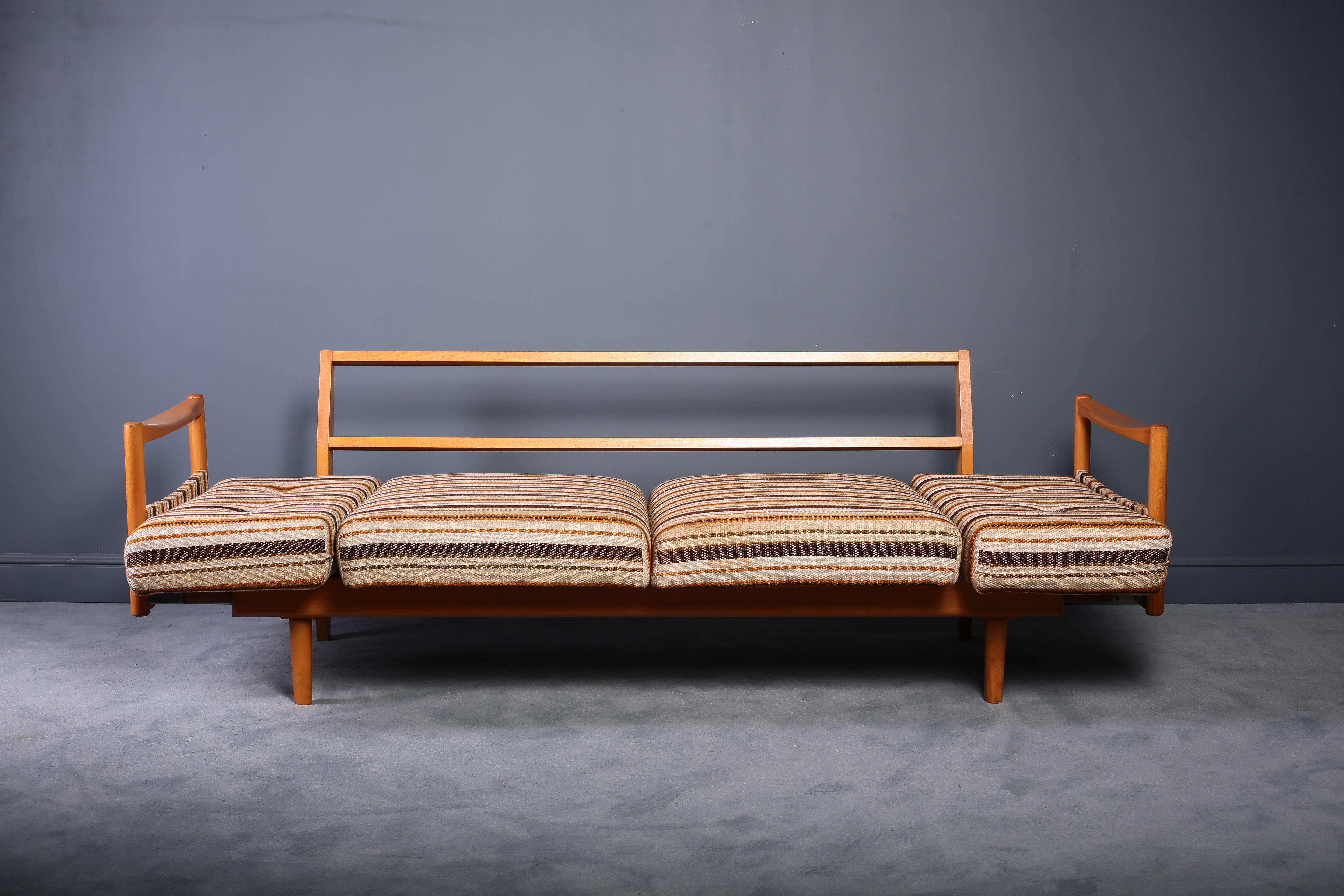 Oak wood butterfly daybed sofa 60s