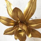 Old wall light flowered