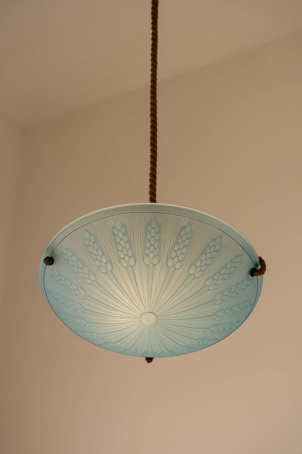 Art Deco pendant light in molded blue glass – 1930s