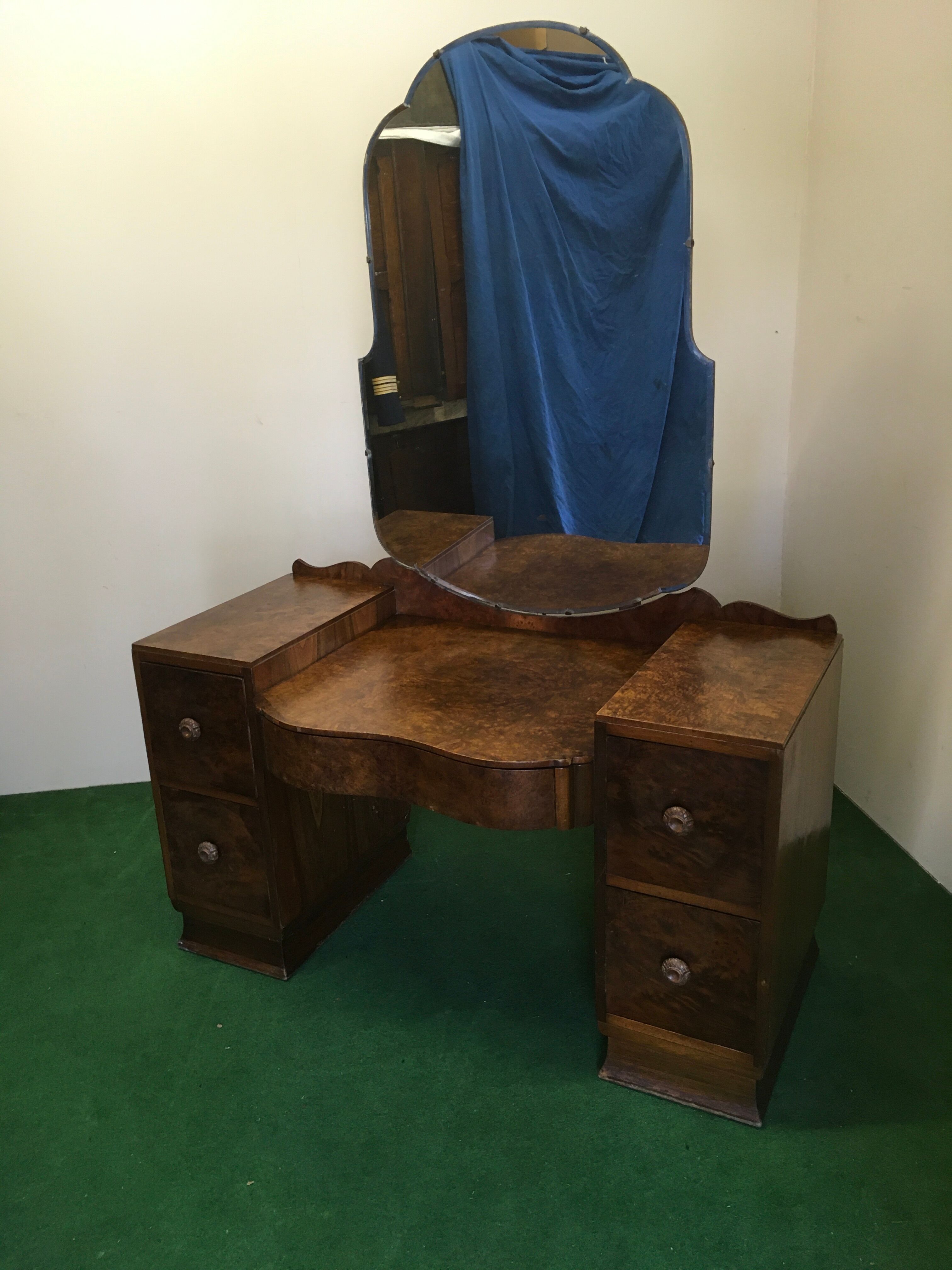 Art Deco dressing table