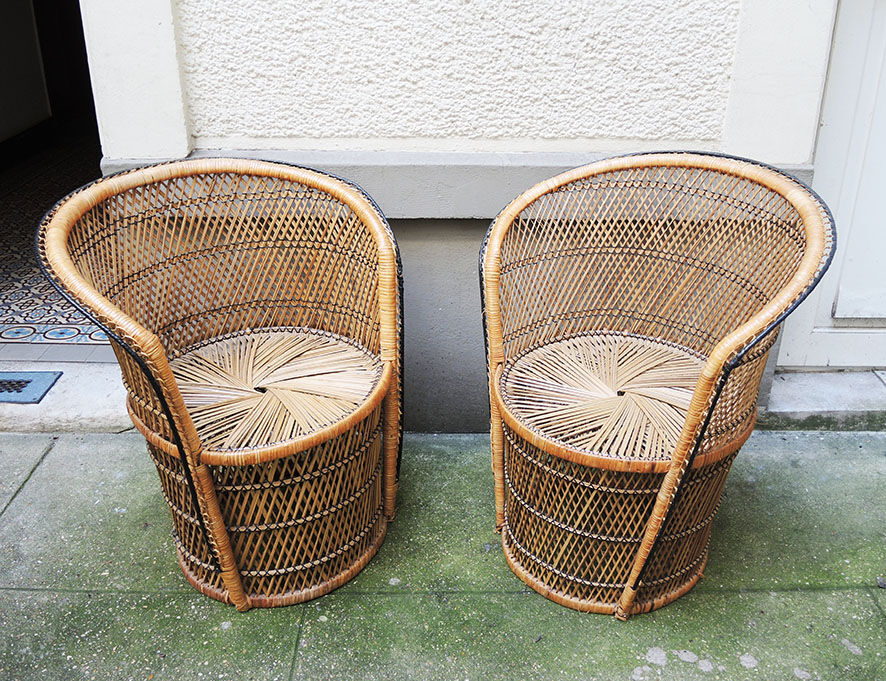 2 old armchairs 'Emmanuelle' in wicker