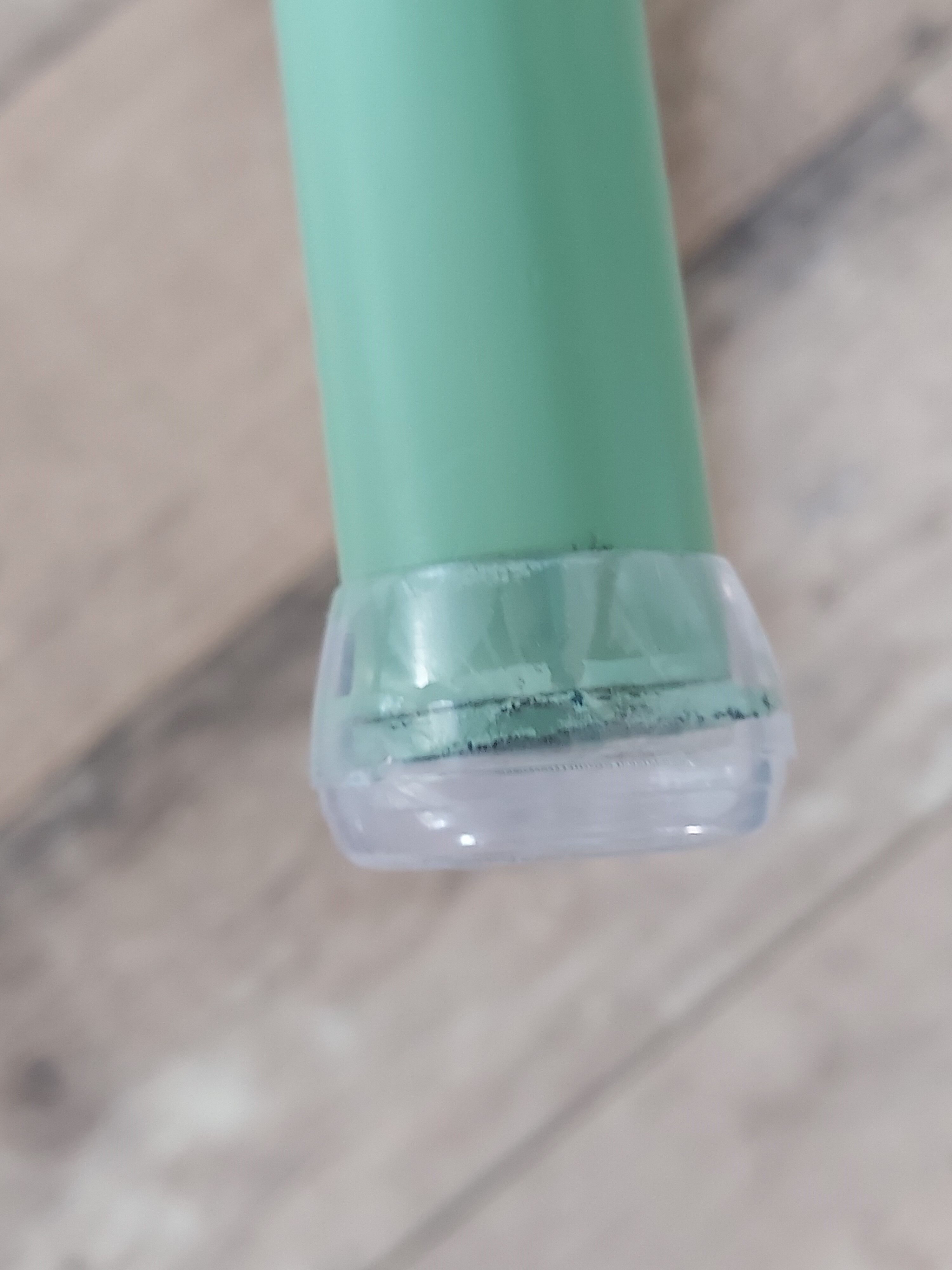 Minth green metal stool