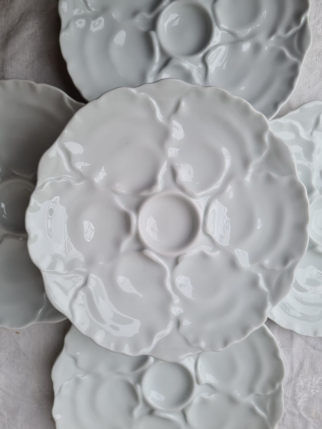 Six Bavarian porcelain oyster plates