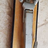 Nordic skiing in wood and skin former