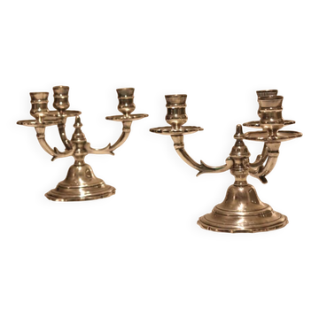 Paire de chandeliers en triangle à 3 feux