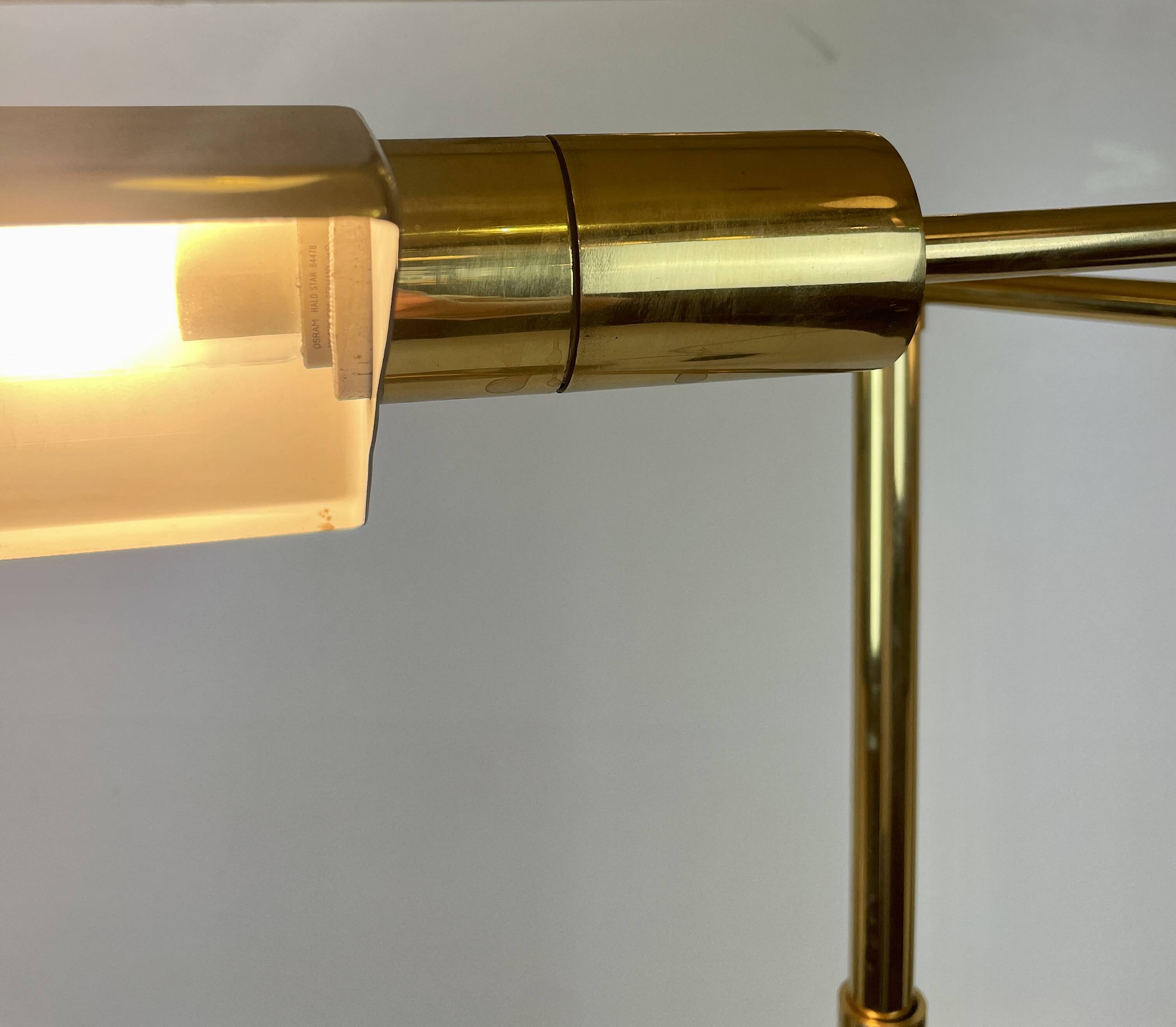 Articulated French library reading floor lamp made in brass, by Boulanger from 1980’s.  Height adjus