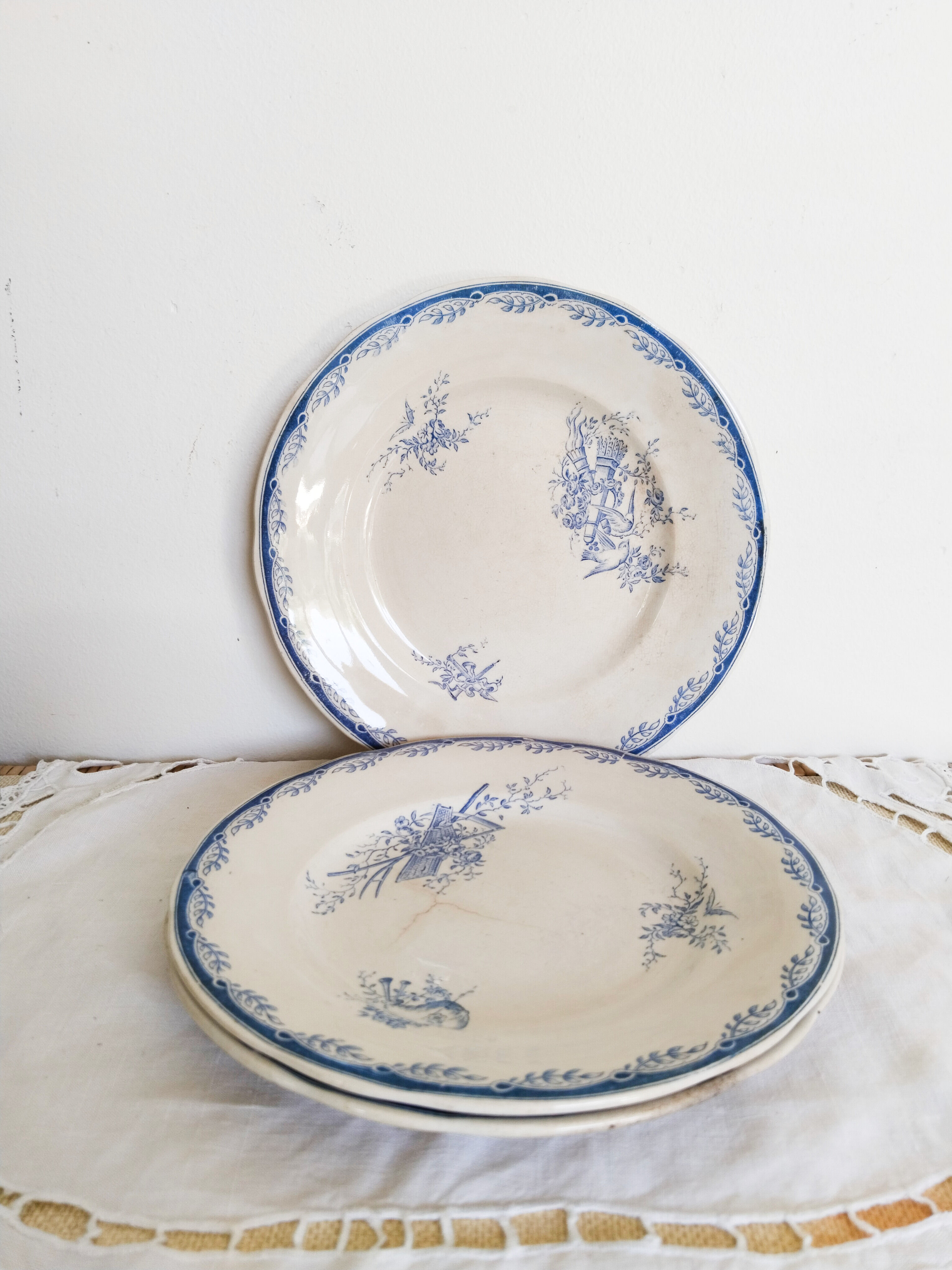 Earthenware dinner plates from Sarreguemines, Watteau, U & C, 1950s