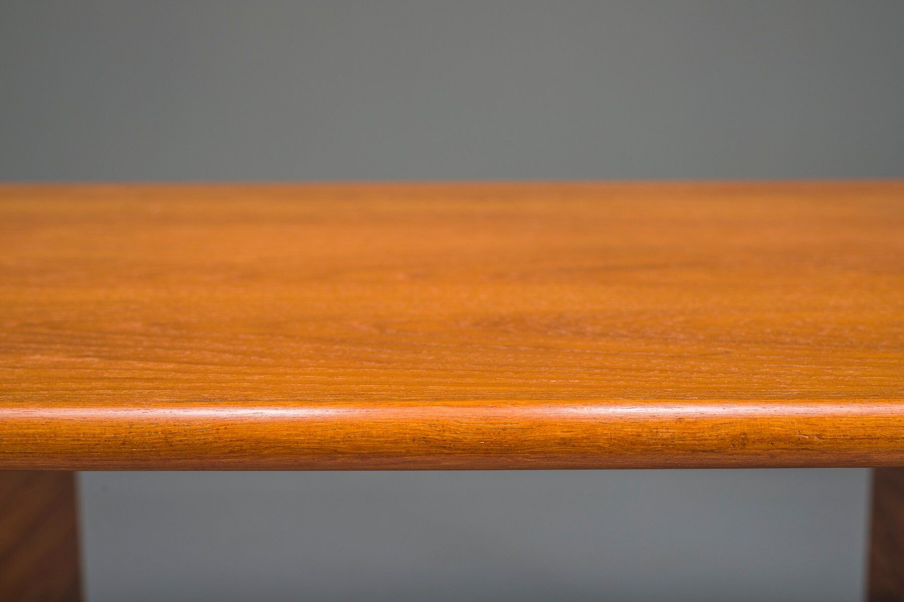 Mid-century modern teak freestanding desk from GV Møbler, 1960s
