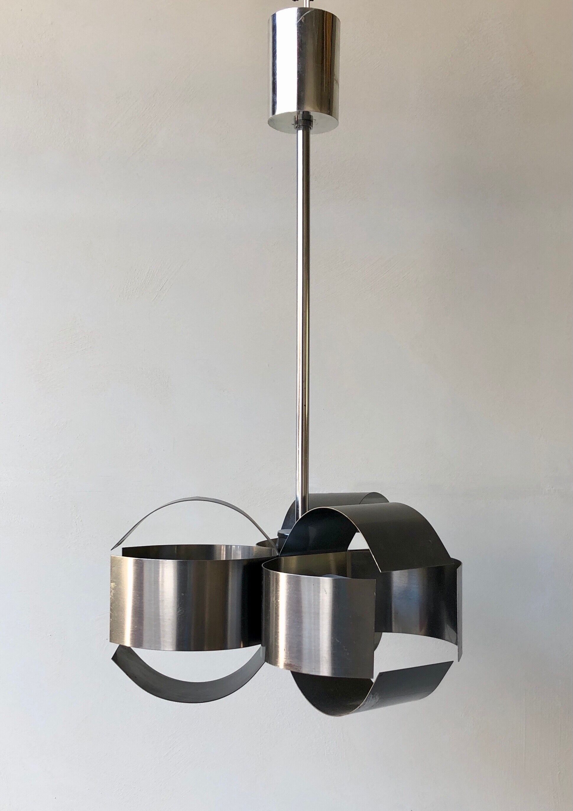 Metal suspension 70s