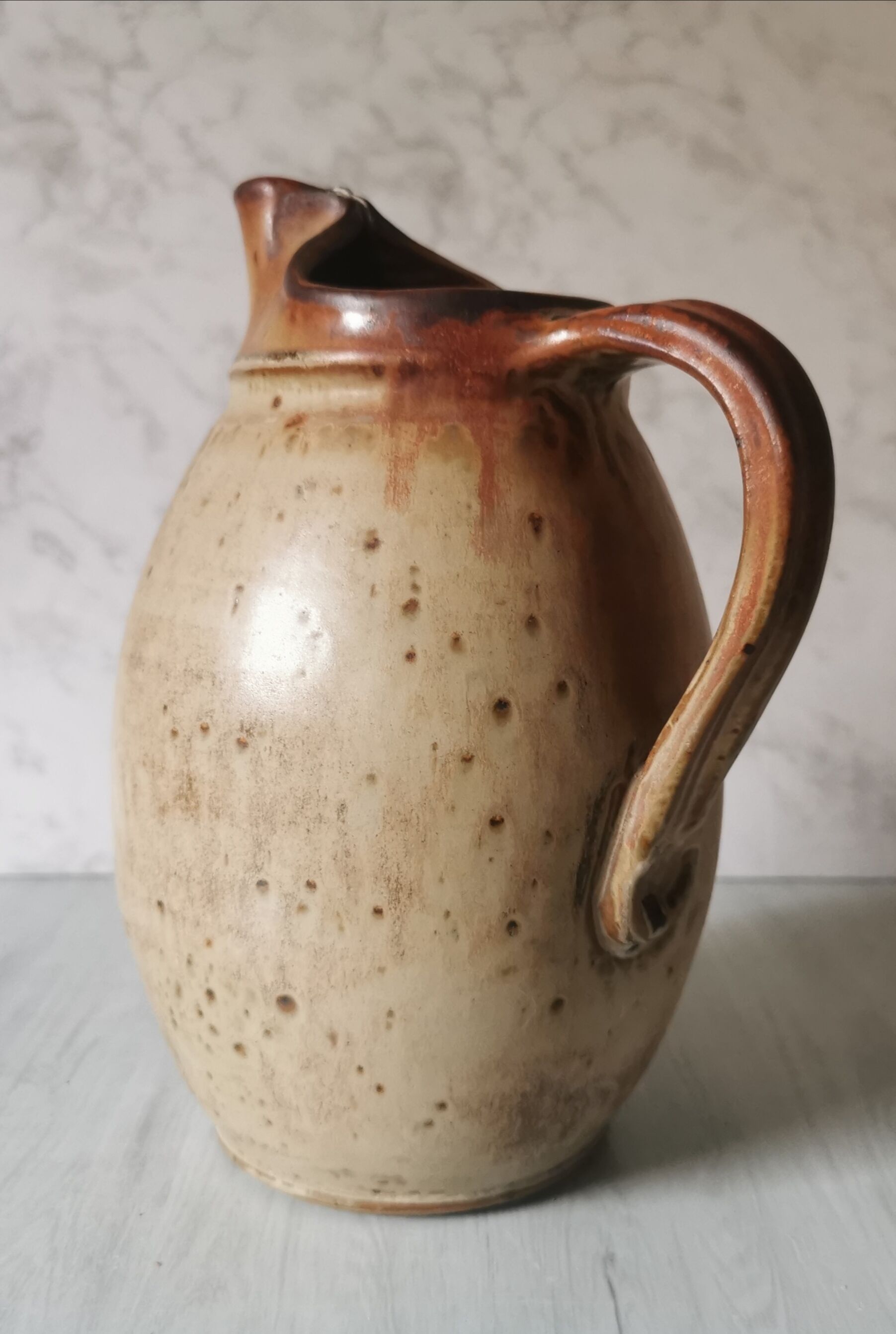 Sandstone pitcher