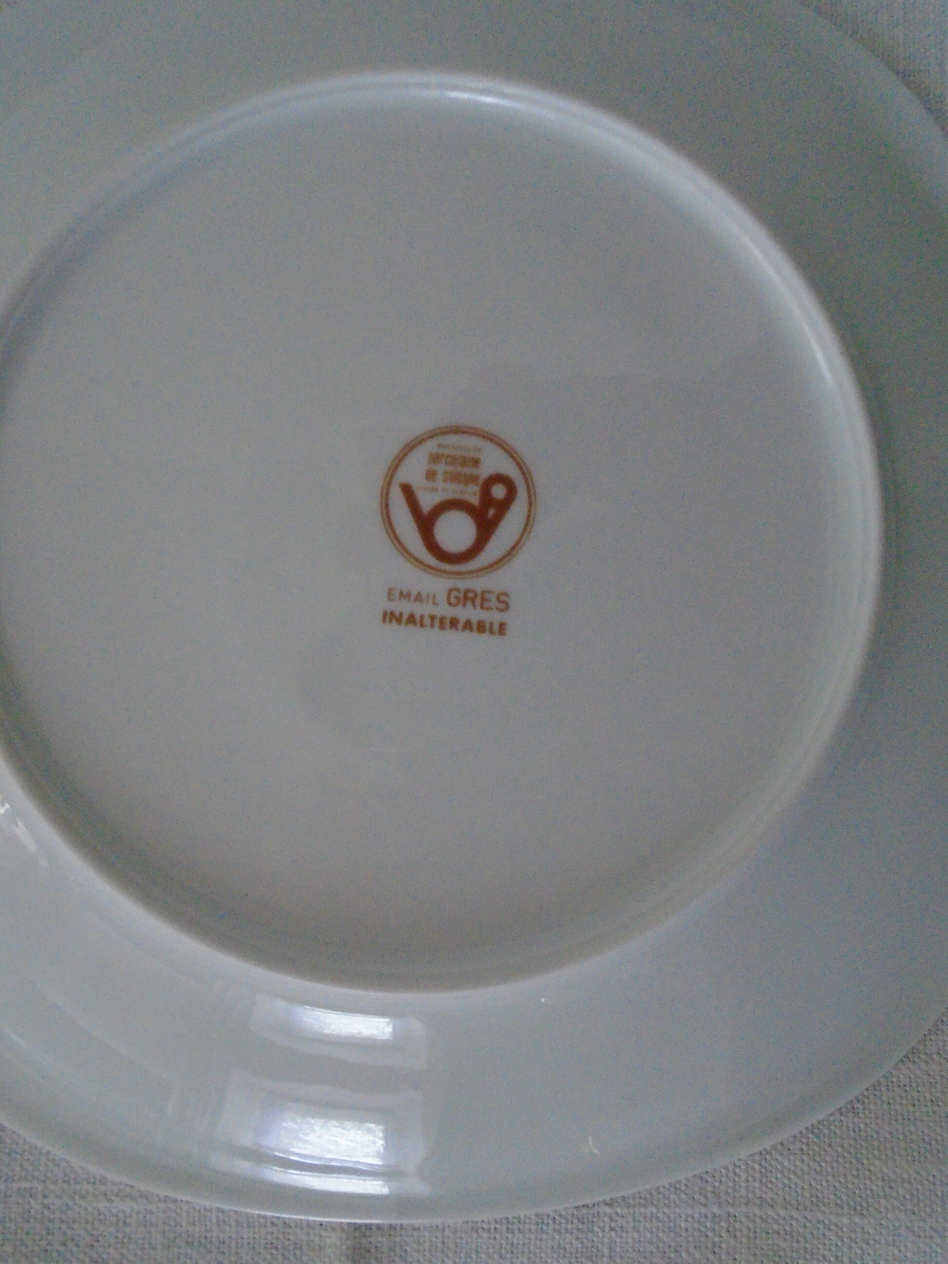 4 Flat flat enamel enamel porcelain from Sologne France 70/80 years