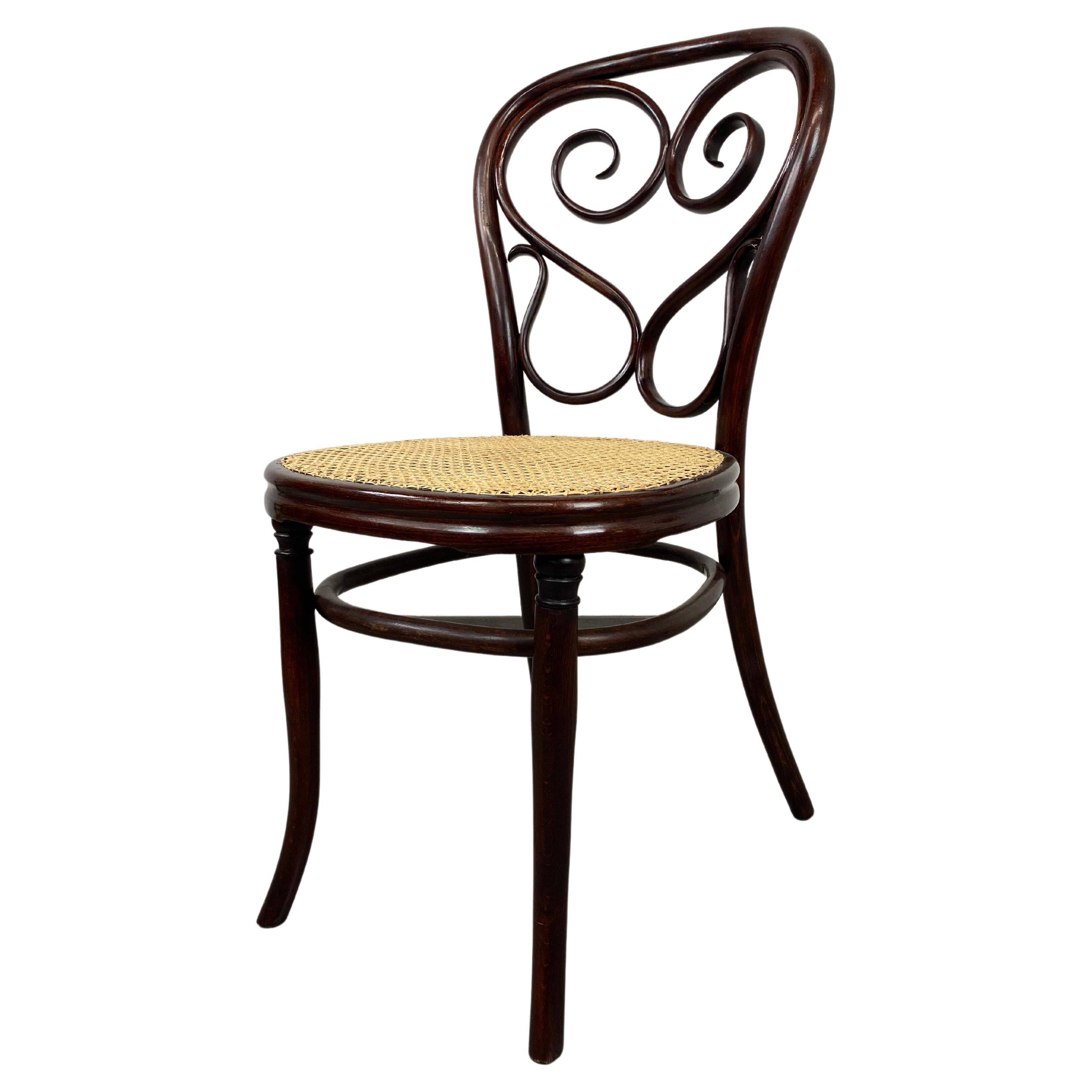 Chaise de salle à manger Thonet n°4