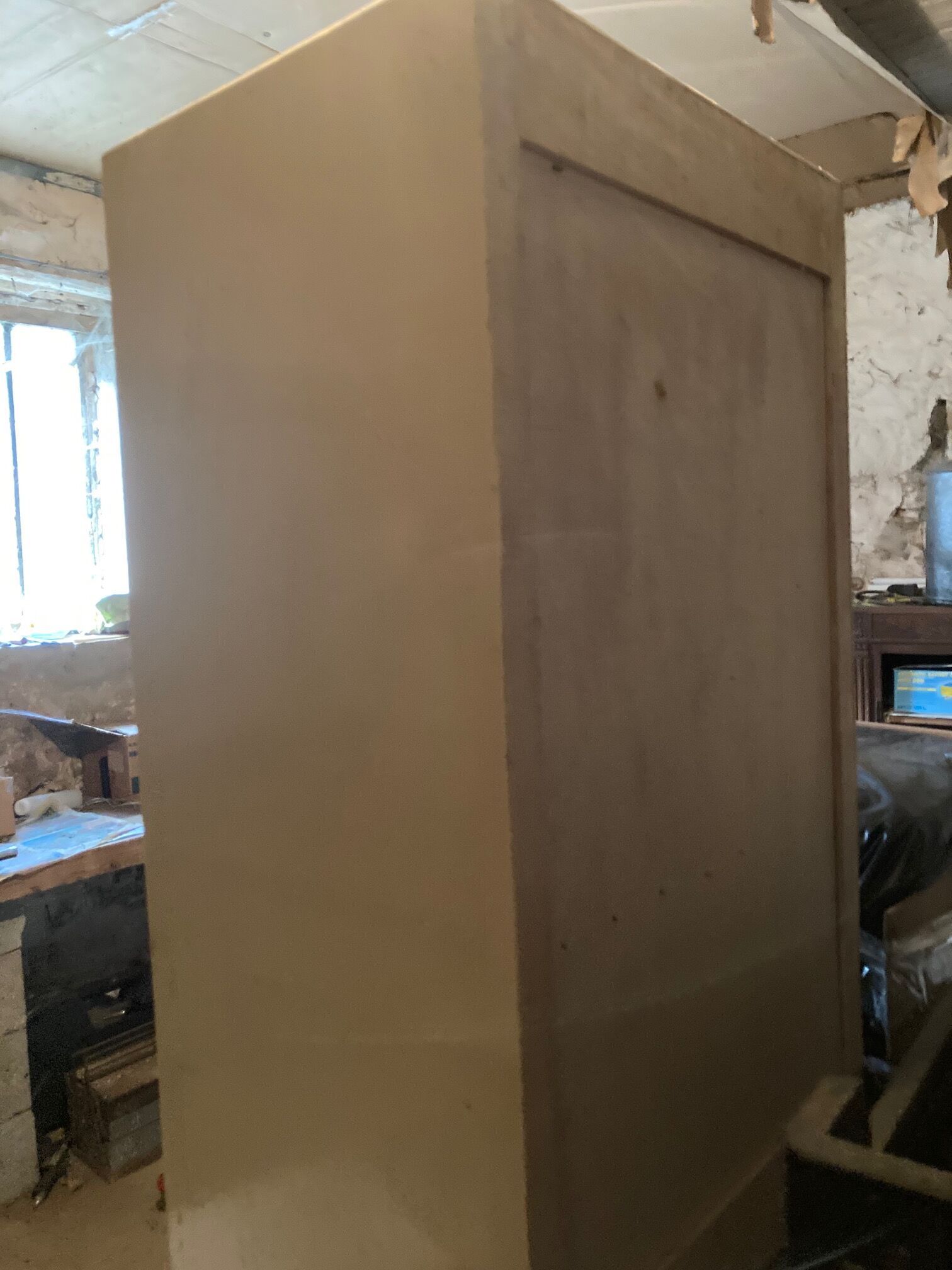 Parisian bonnetière cabinet 1930