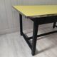 Table vintage bois et formica jaune