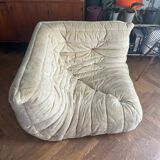 Canapé d’angle Togo ligne Roset en tissu velours beige
