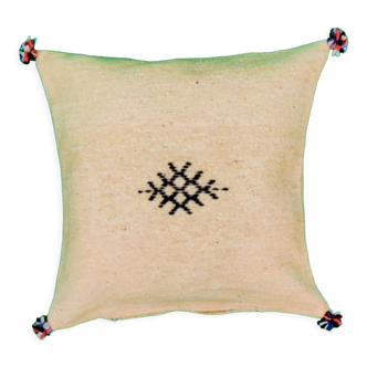 Simple pale yellow Berber cushion