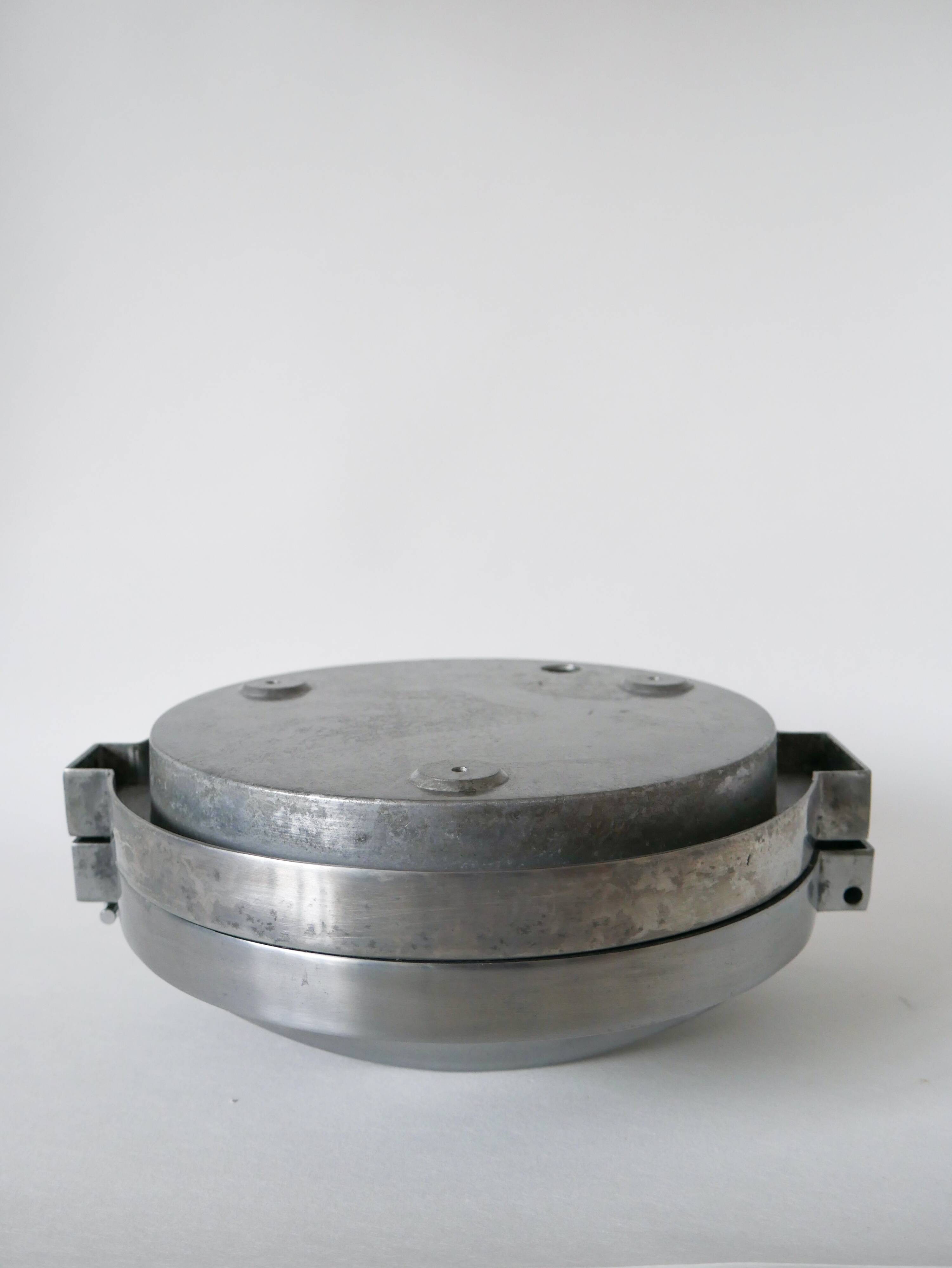 industrial style porthole light wall lamp 1950